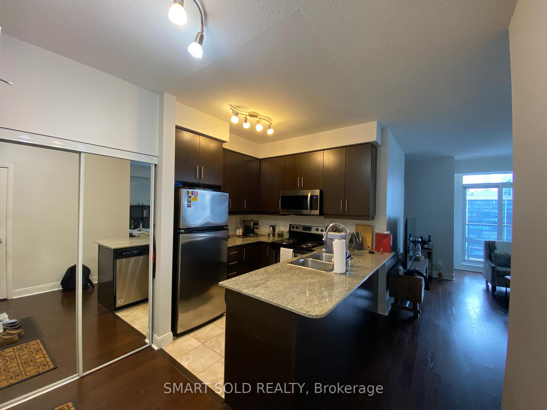 Photo 6 of Unit 1908, 1 Scott Street, Toronto, Waterfront Communities — HOMEH