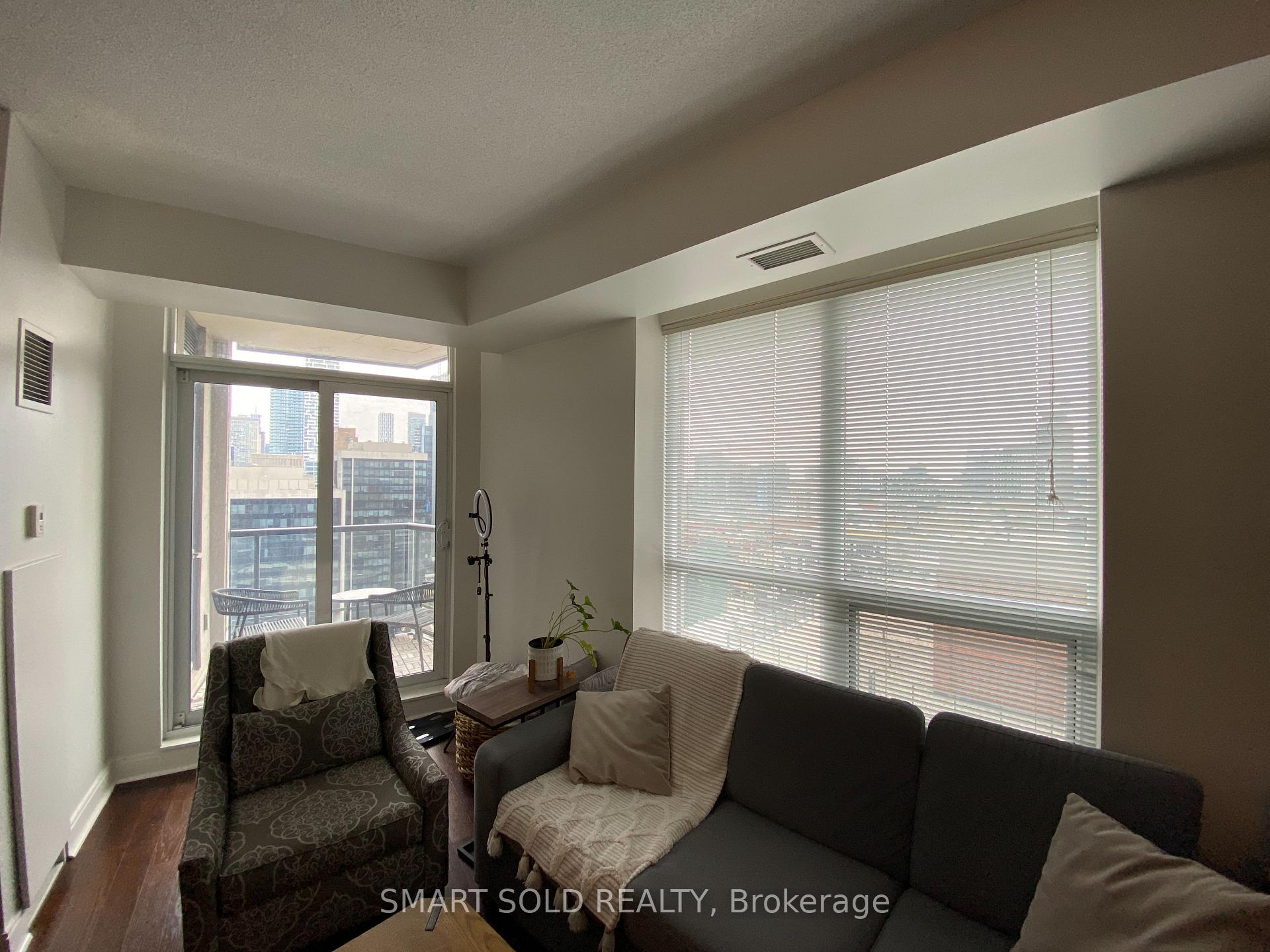 Photo 9 of Unit 1908, 1 Scott Street, Toronto, Waterfront Communities — HOMEH