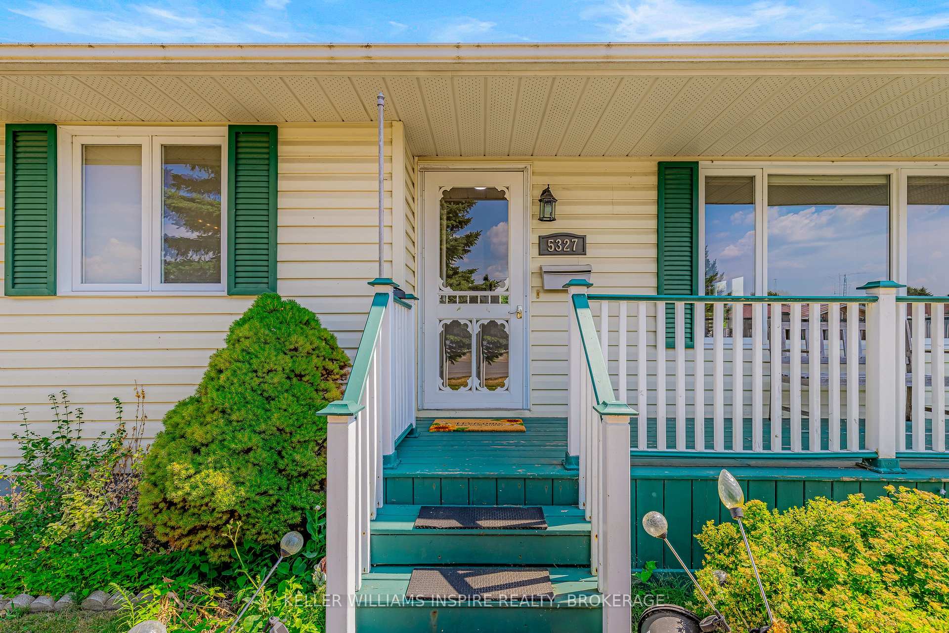 Photo 5 of 5327 Maple Street S, Edwardsburgh/Cardinal, Town of Cardinal — HOMEH
