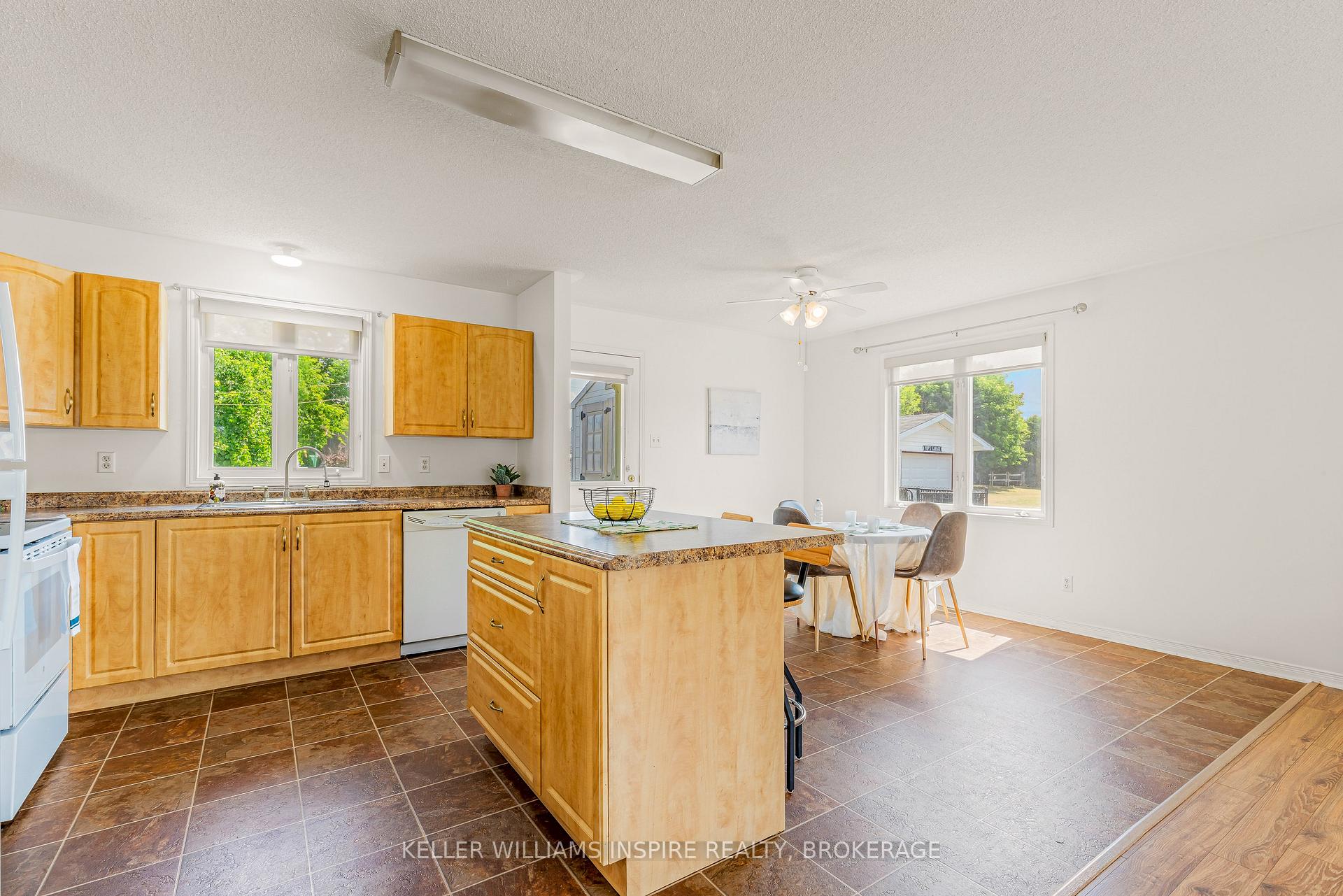 Photo 15 of 5327 Maple Street S, Edwardsburgh/Cardinal, Town of Cardinal — HOMEH