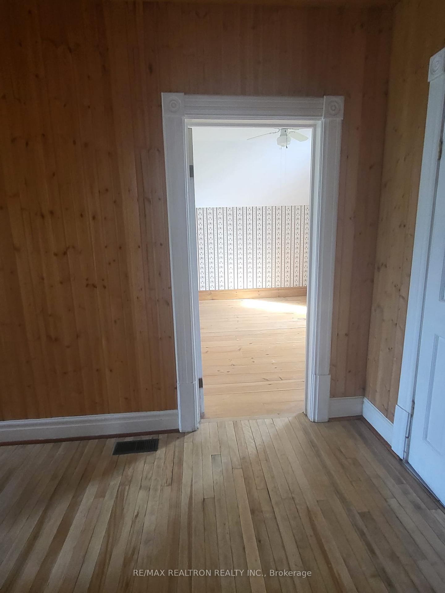 Photo 11 of 293 Ashley Street, Belleville, Thurlow Ward — HOMEH