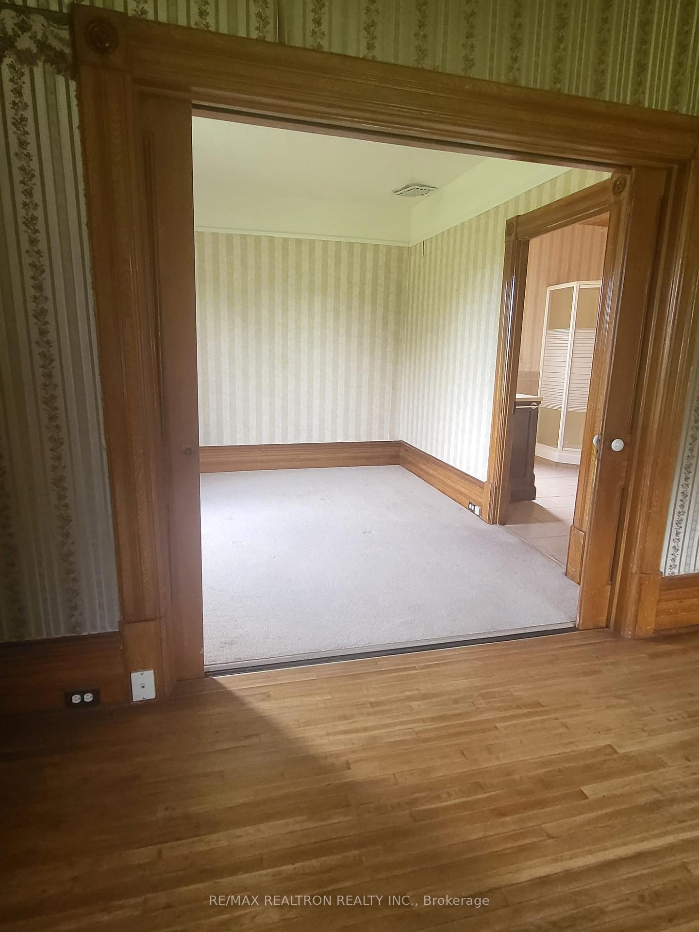Photo 14 of 293 Ashley Street, Belleville, Thurlow Ward — HOMEH
