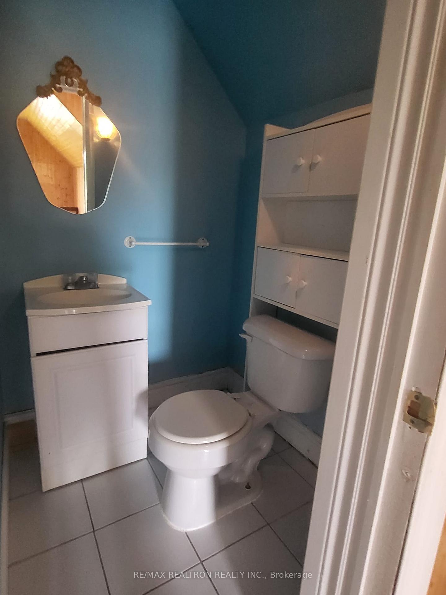 Photo 17 of 293 Ashley Street, Belleville, Thurlow Ward — HOMEH