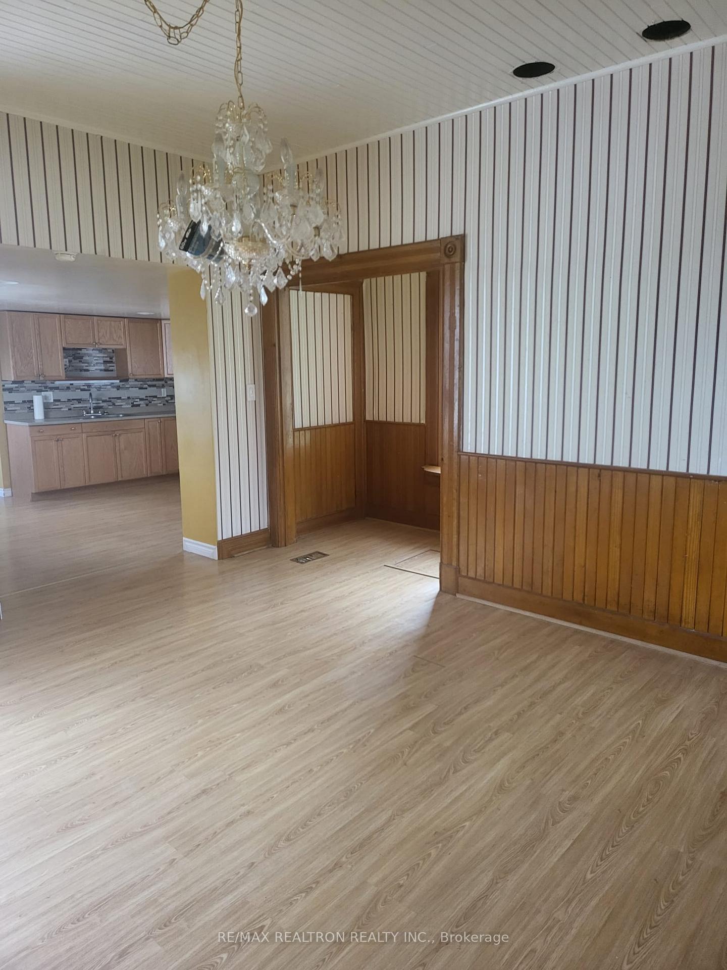Photo 19 of 293 Ashley Street, Belleville, Thurlow Ward — HOMEH