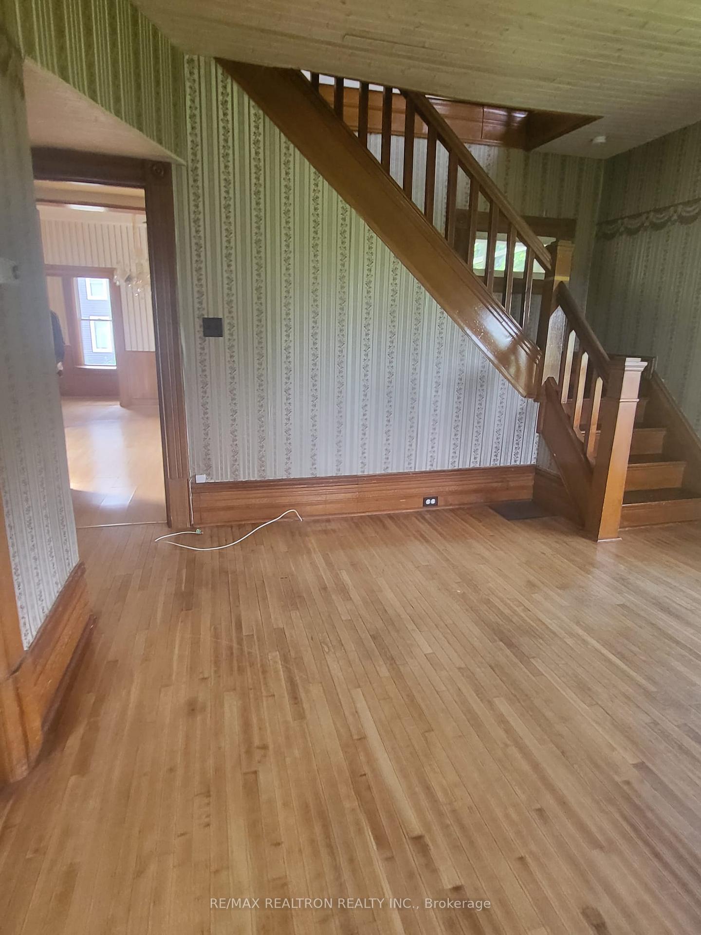 Photo 20 of 293 Ashley Street, Belleville, Thurlow Ward — HOMEH