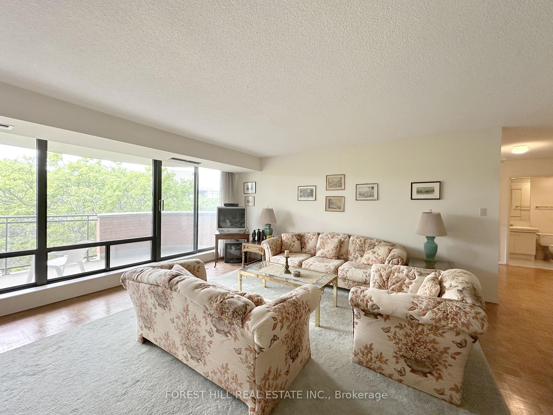 Photo 8 of Unit 507, 260 Heath Street W, Toronto, Forest Hill South — HOMEH