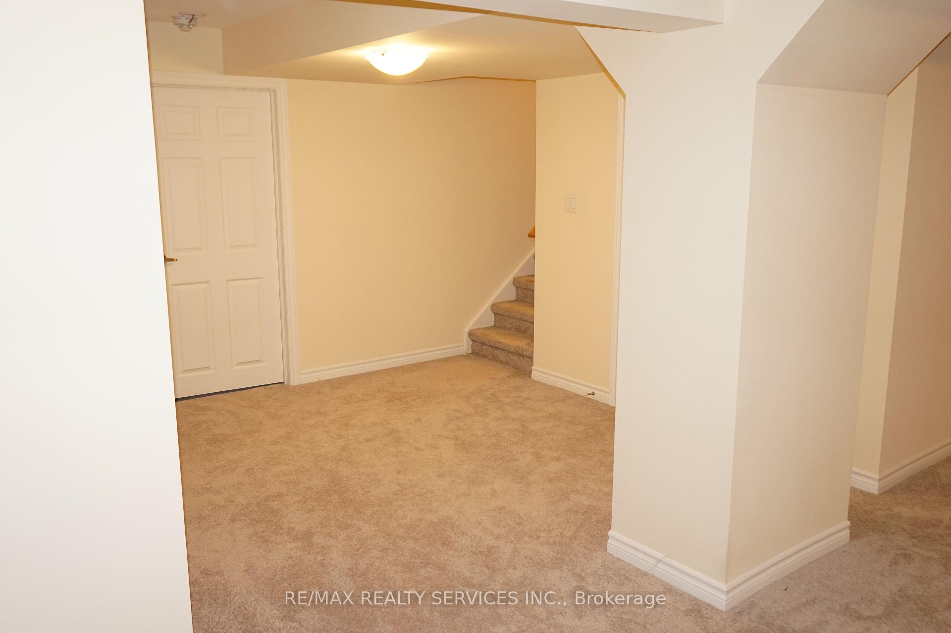 Photo 20 of 38 Arthur Mclaughlin Street, Clarington, Bowmanville — HOMEH