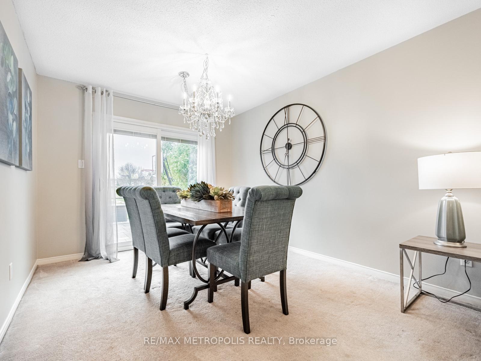 Photo 8 of 23 Torada Court, Brampton, Snelgrove — HOMEH