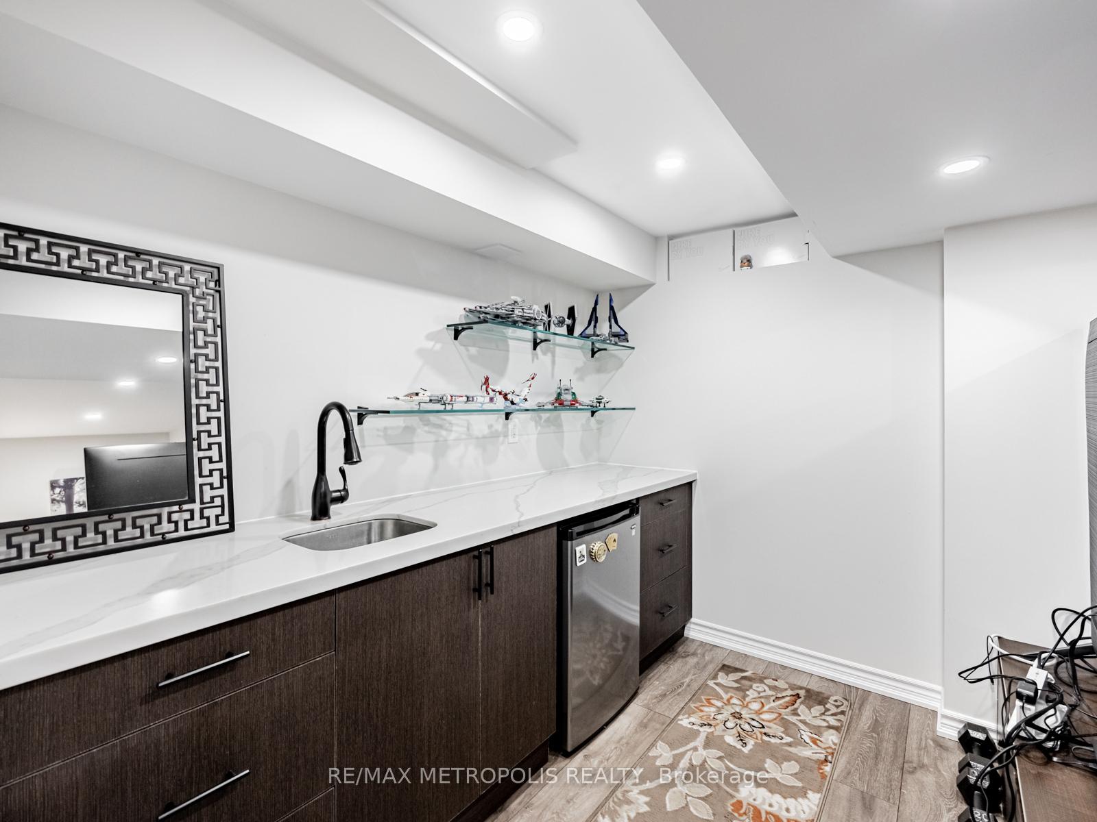 Photo 25 of 23 Torada Court, Brampton, Snelgrove — HOMEH