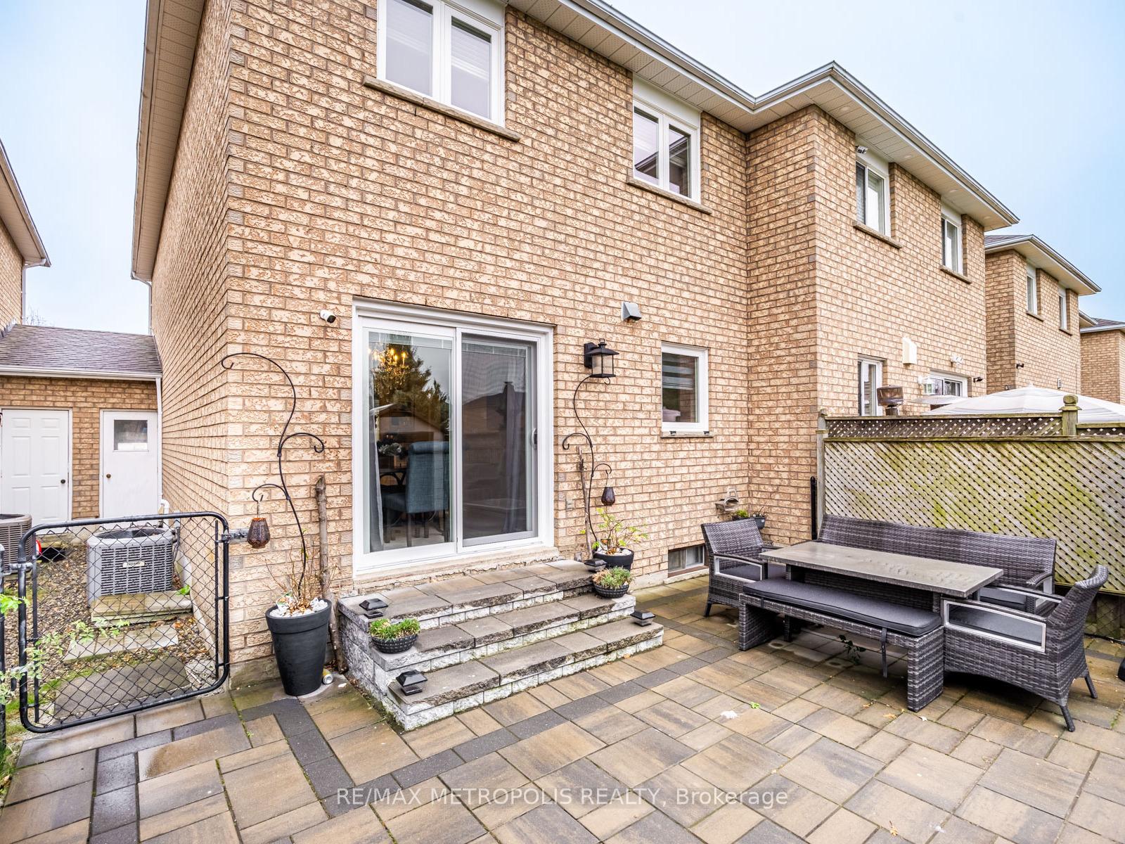 Photo 30 of 23 Torada Court, Brampton, Snelgrove — HOMEH