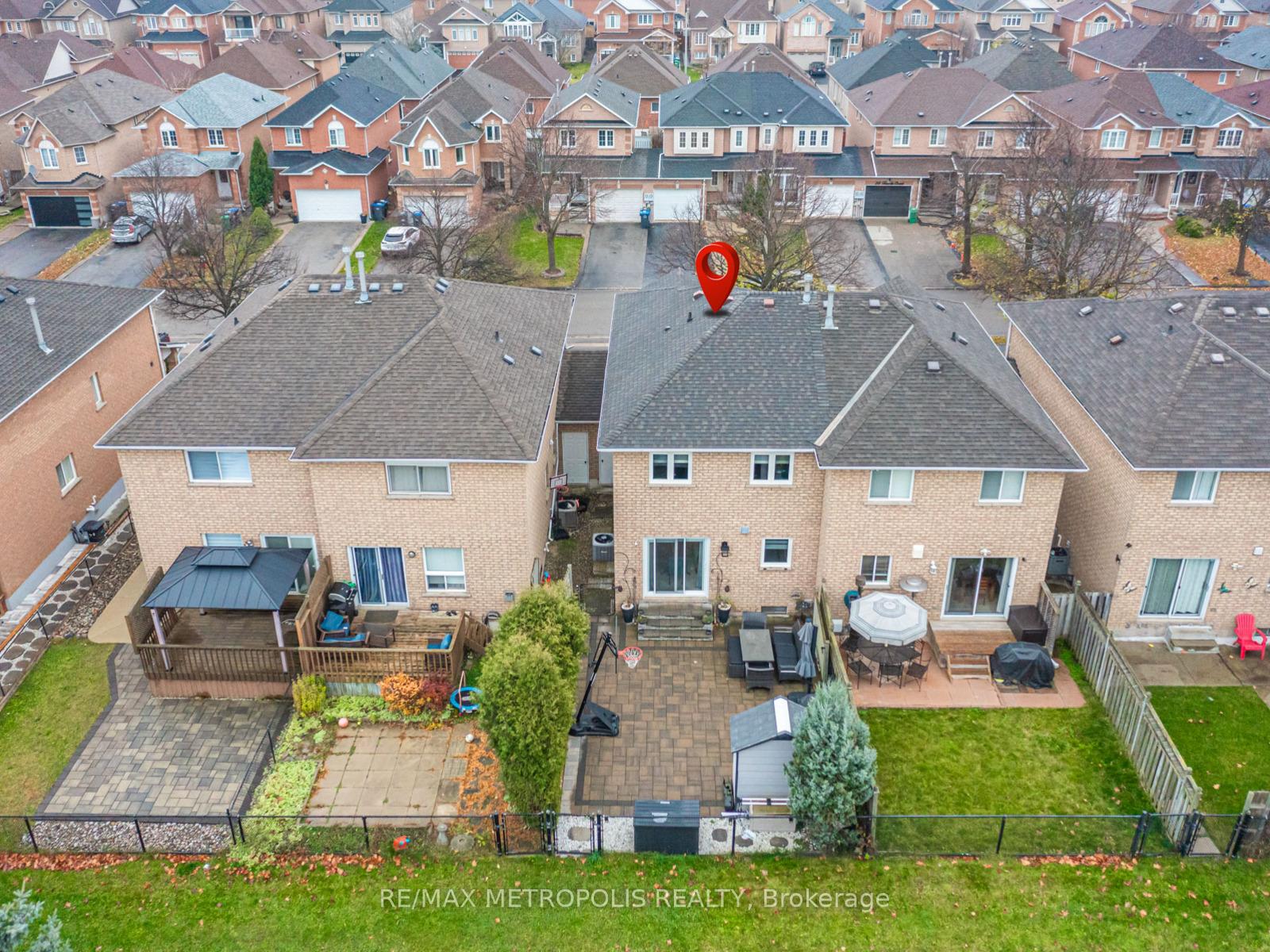 Photo 33 of 23 Torada Court, Brampton, Snelgrove — HOMEH