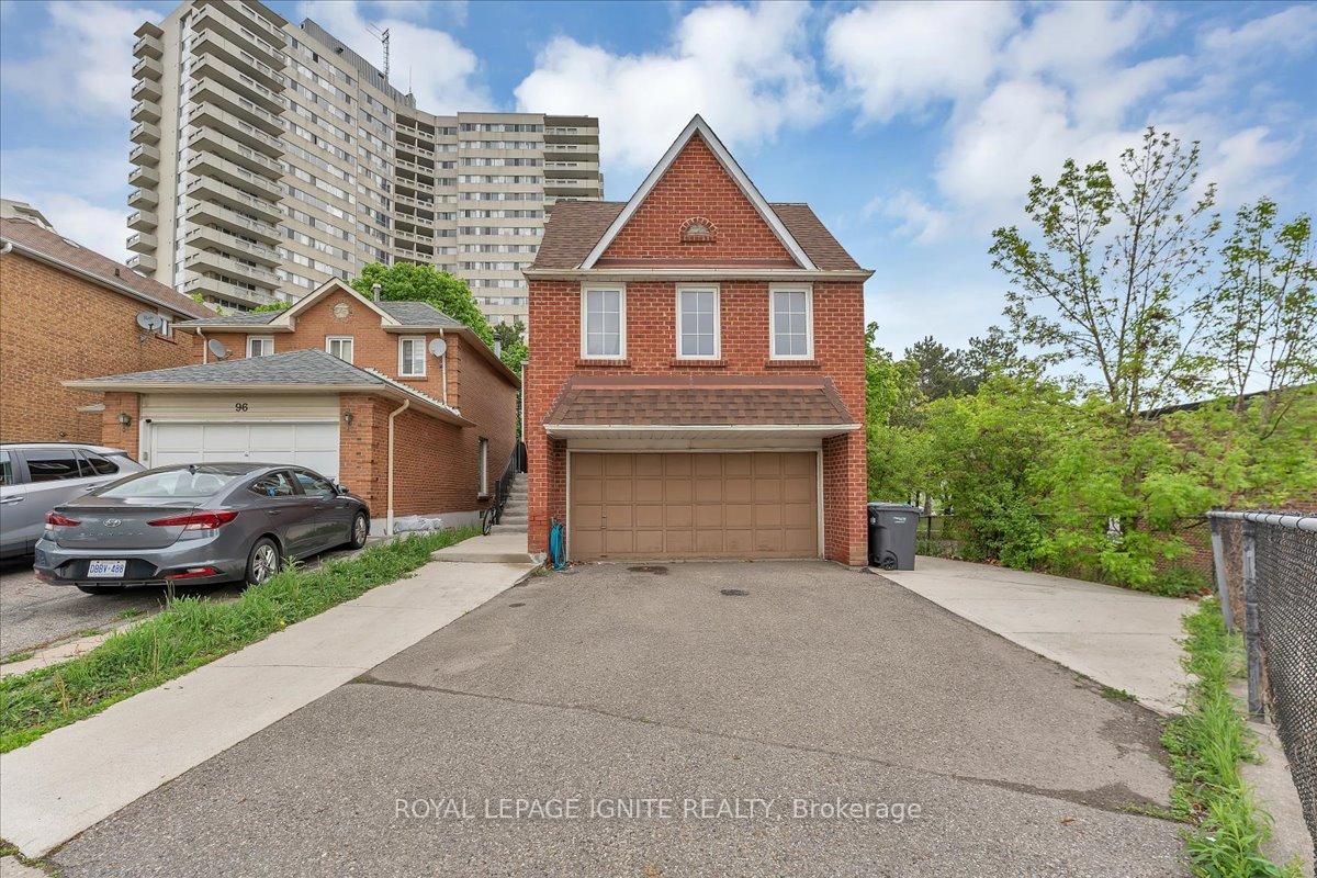 Front of 98 Sheldrake Court