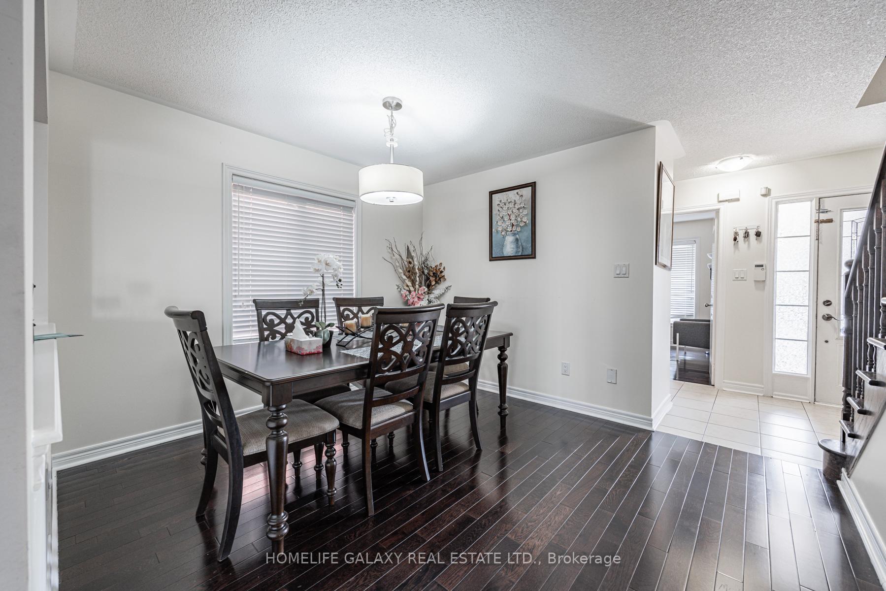 Photo 7 of 12 Snapdragon Square, Brampton, Bram East — HOMEH