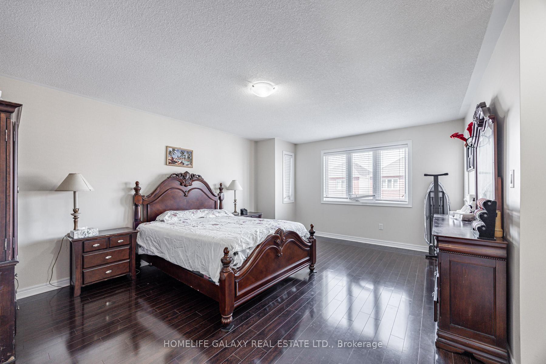 Photo 18 of 12 Snapdragon Square, Brampton, Bram East — HOMEH