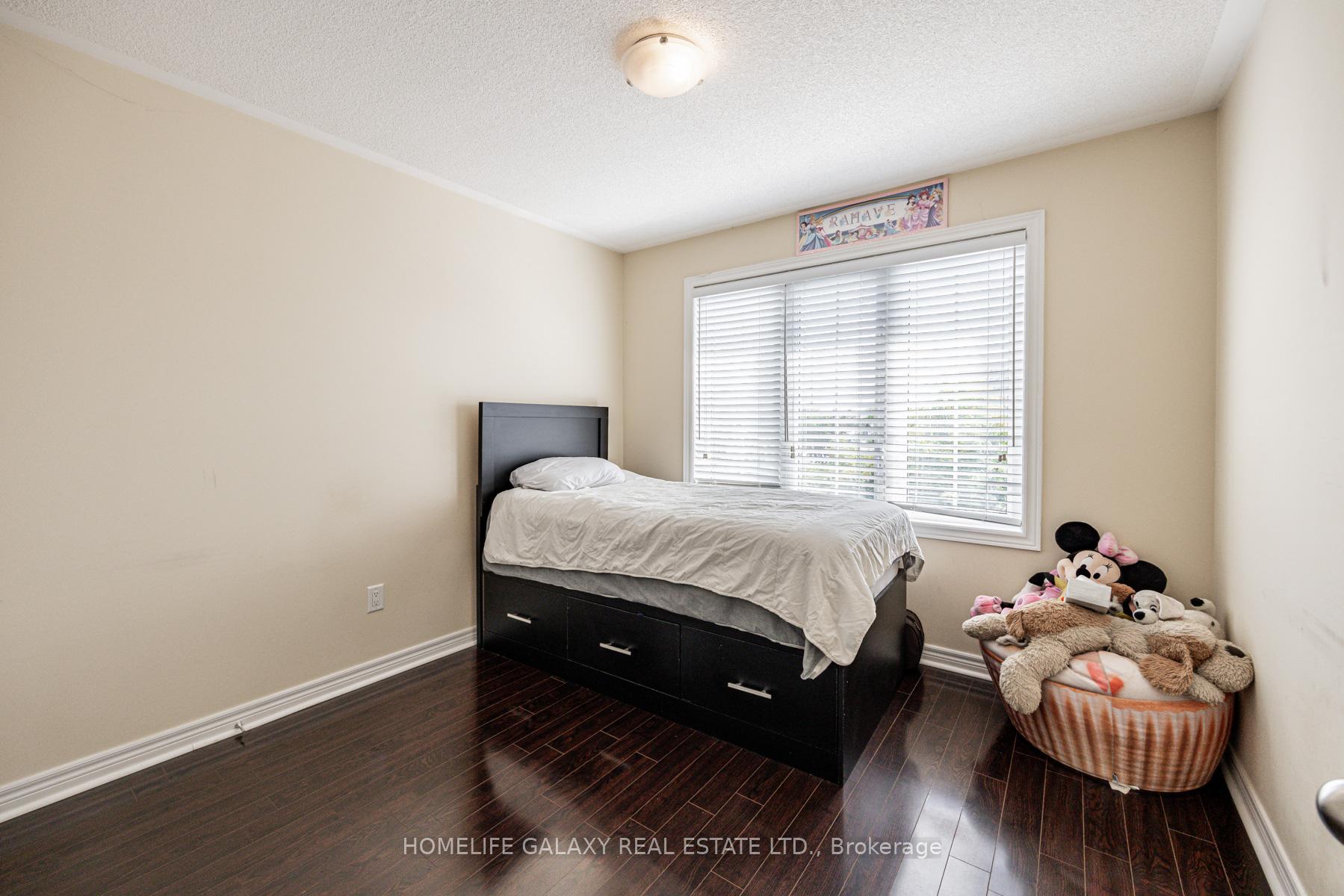 Photo 24 of 12 Snapdragon Square, Brampton, Bram East — HOMEH