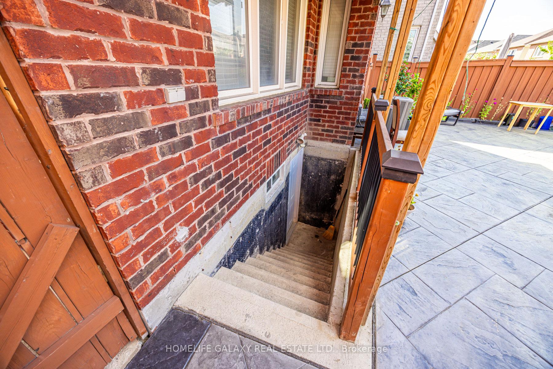 Photo 38 of 12 Snapdragon Square, Brampton, Bram East — HOMEH