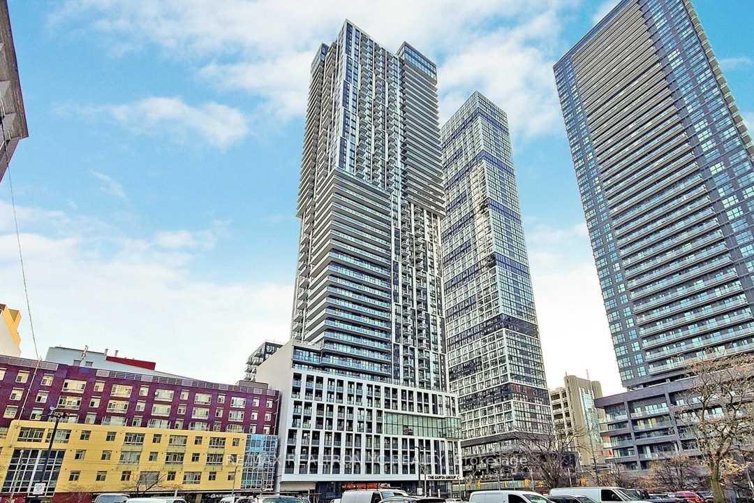 Front of Unit 3207, 251 Jarvis Street