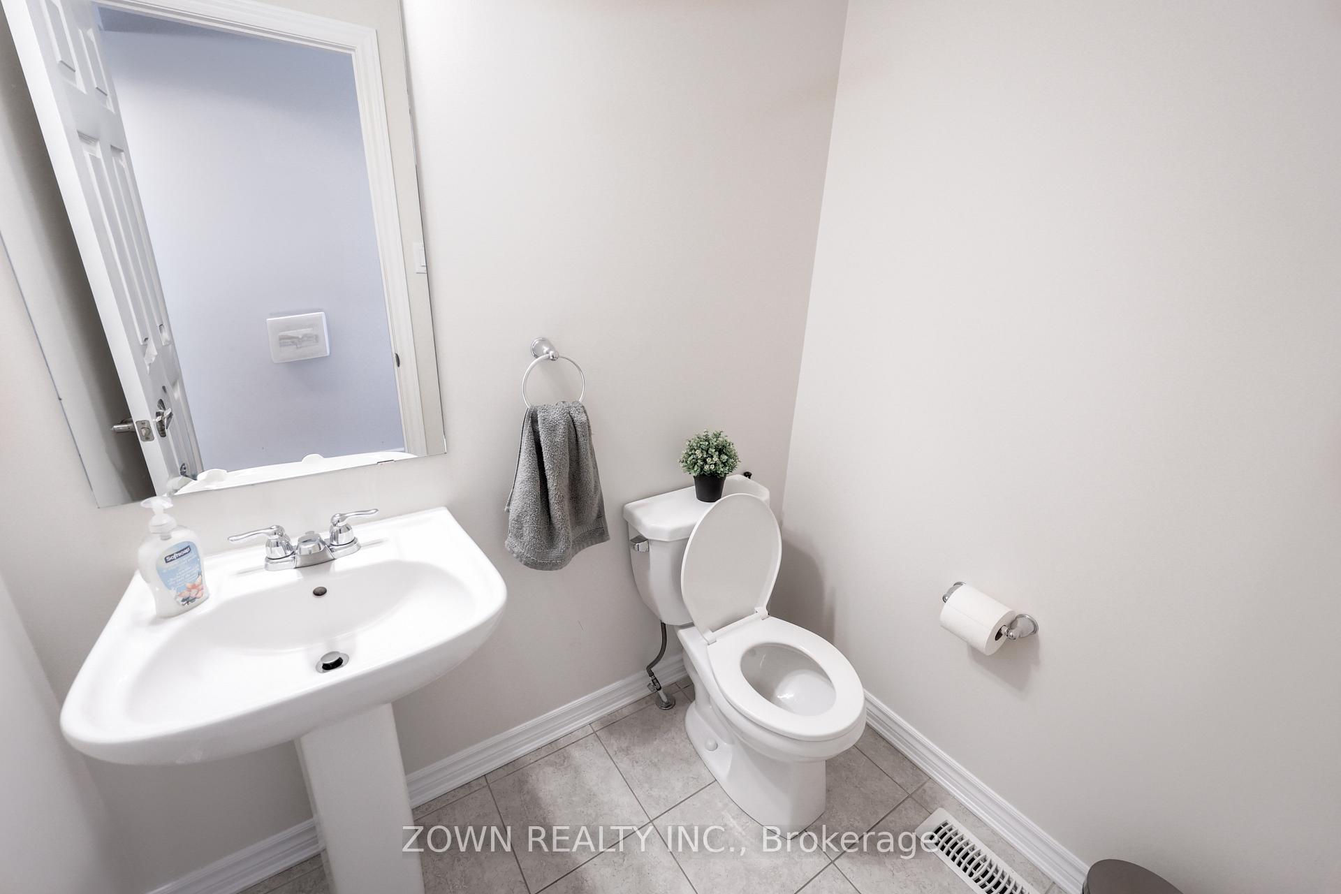 Photo 5 of 525 Parade Drive, Ottawa, Stittsville (South) — HOMEH
