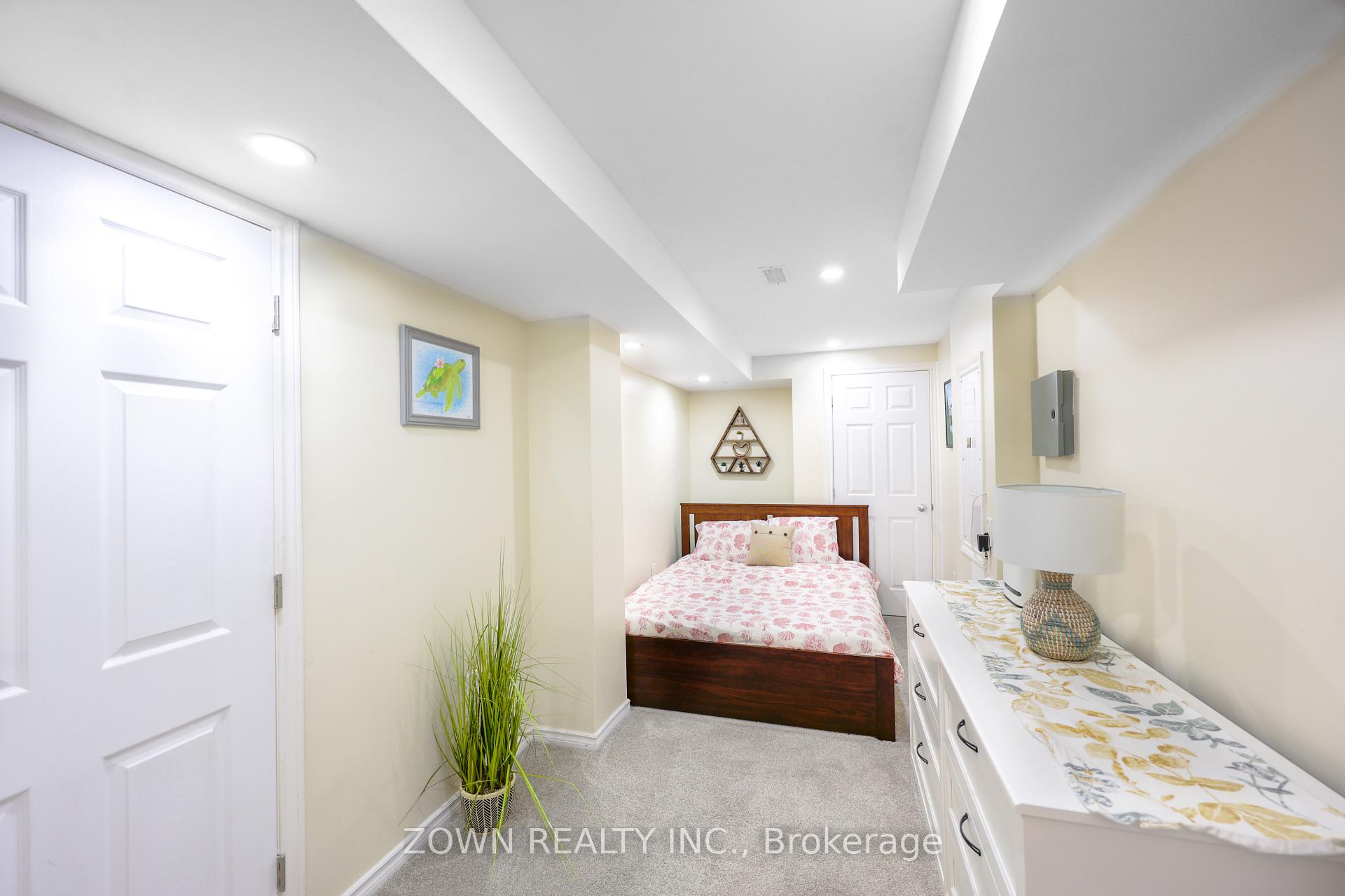 Photo 14 of 525 Parade Drive, Ottawa, Stittsville (South) — HOMEH