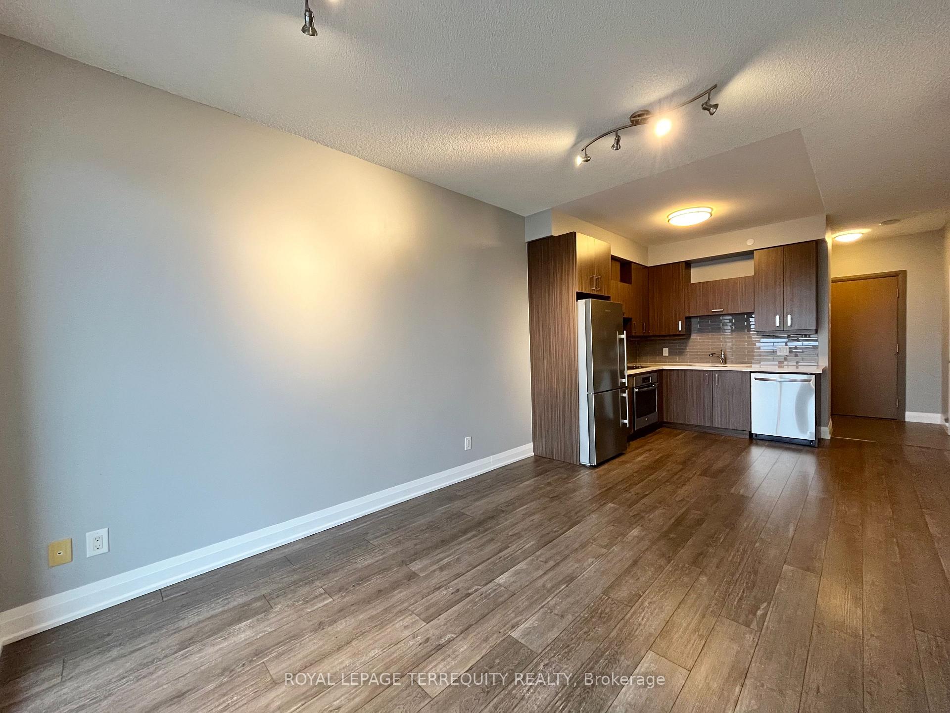 Photo 8 of Unit 511, 28 Uptown Drive, Markham, Unionville — HOMEH