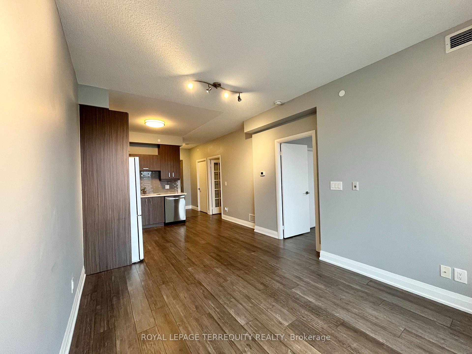 Photo 10 of Unit 511, 28 Uptown Drive, Markham, Unionville — HOMEH
