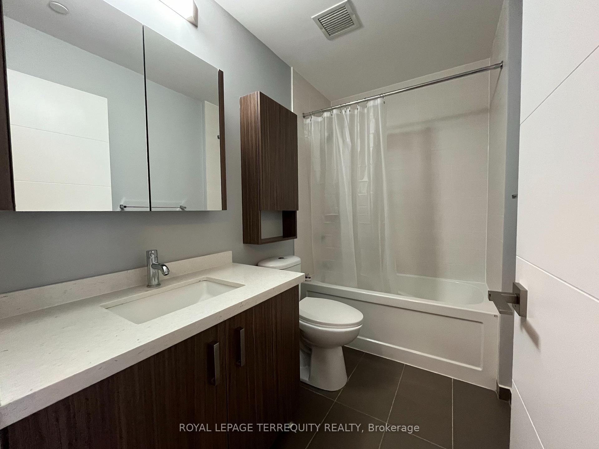 Photo 16 of Unit 511, 28 Uptown Drive, Markham, Unionville — HOMEH