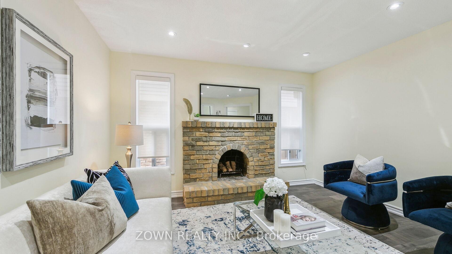 Photo 7 of 33 Dafoe Crescent, Brampton, Fletcher's West — HOMEH