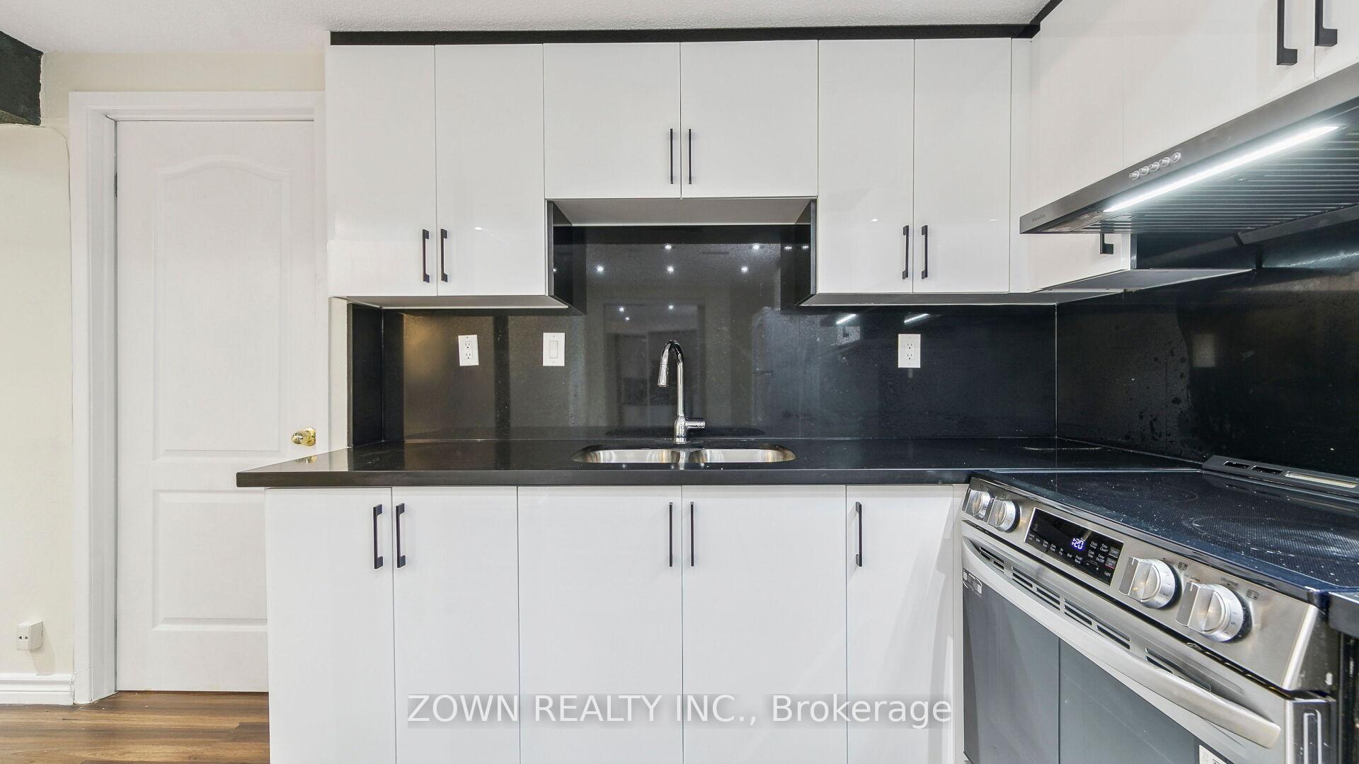 Photo 35 of 33 Dafoe Crescent, Brampton, Fletcher's West — HOMEH