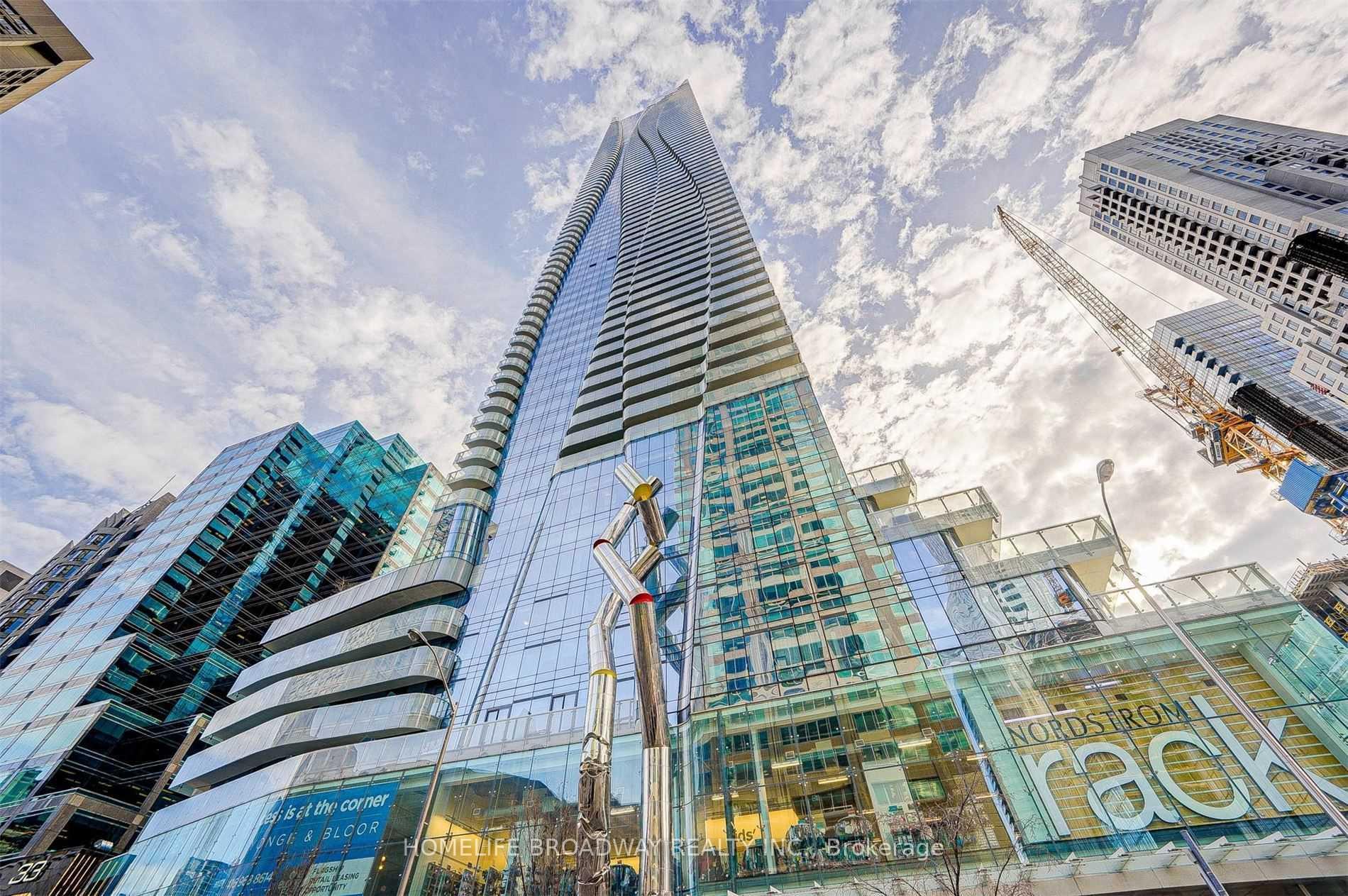 Front of Unit 2001, 1 Bloor Street E