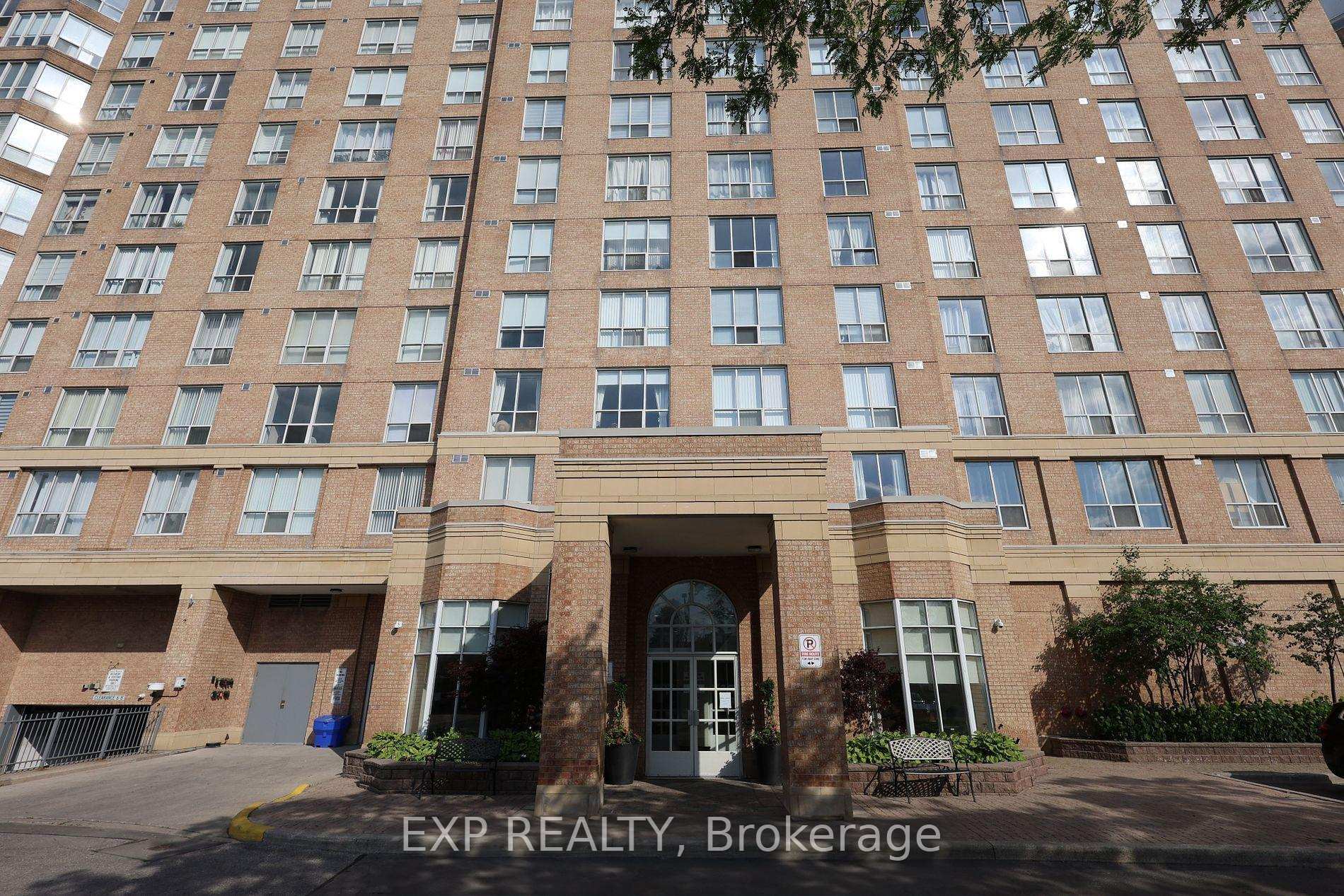 Photo 3 of Unit 303, 21 Overlea Boulevard, Toronto, Thorncliffe Park — HOMEH
