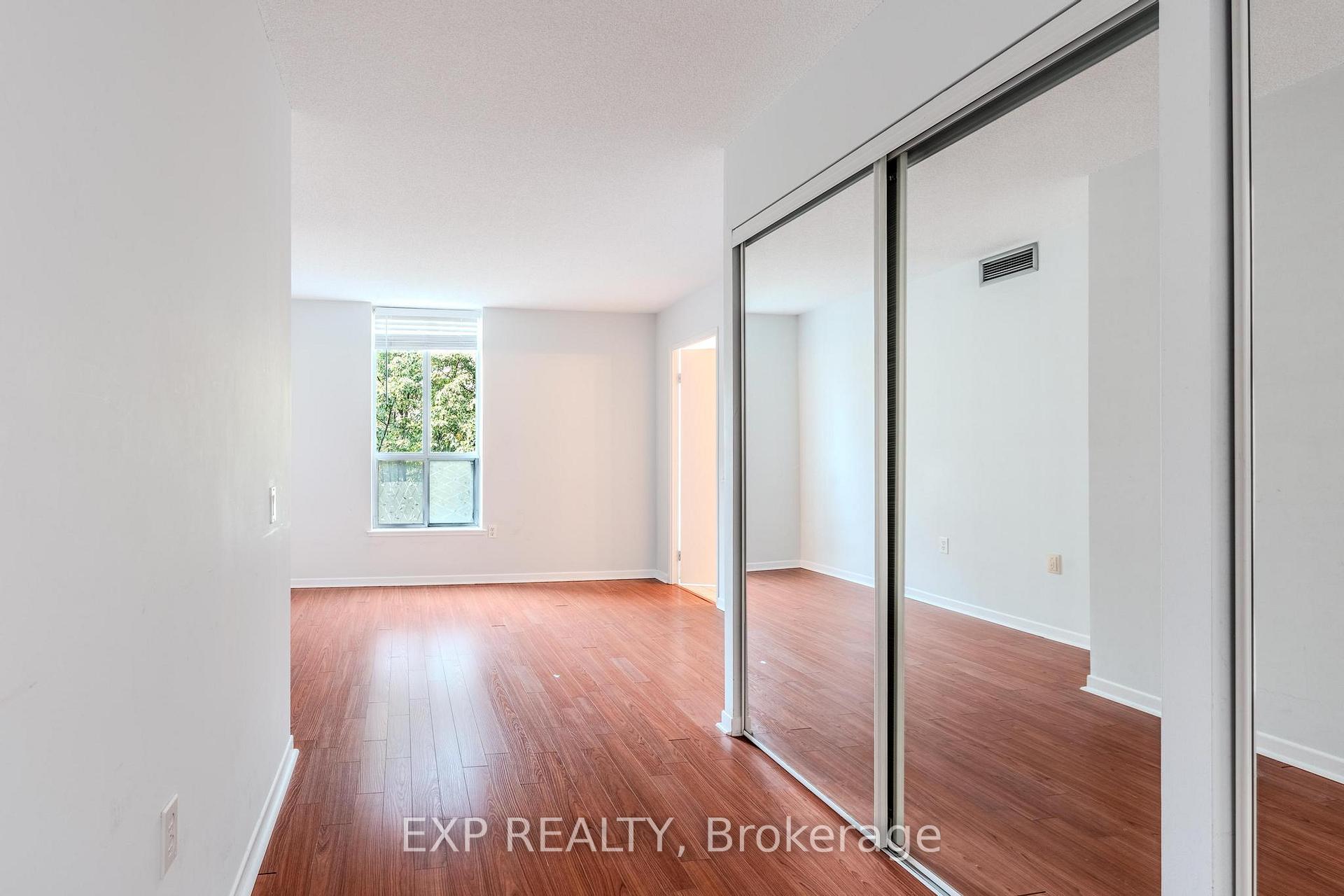Photo 6 of Unit 303, 21 Overlea Boulevard, Toronto, Thorncliffe Park — HOMEH