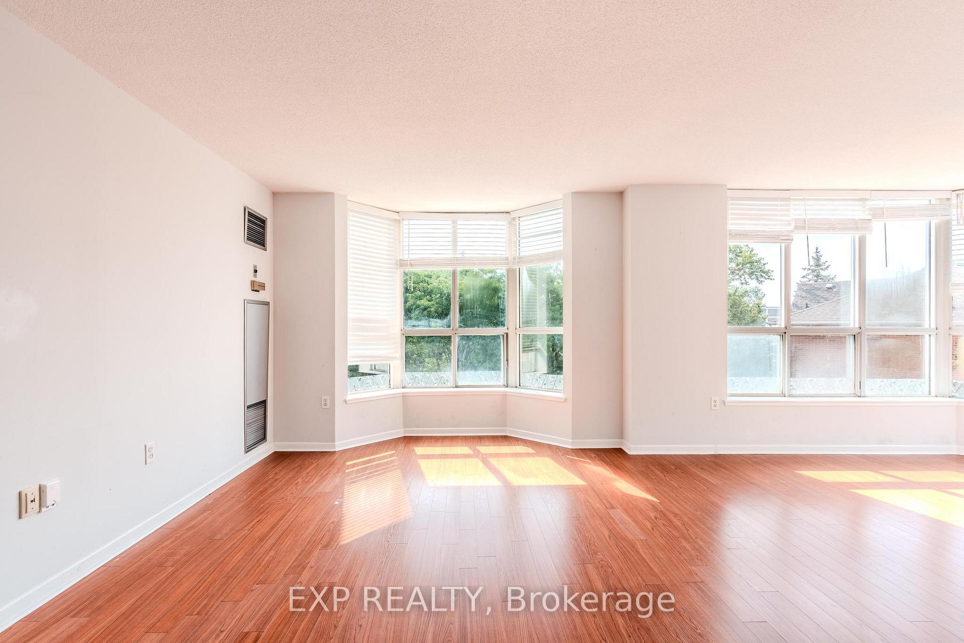 Photo 11 of Unit 303, 21 Overlea Boulevard, Toronto, Thorncliffe Park — HOMEH
