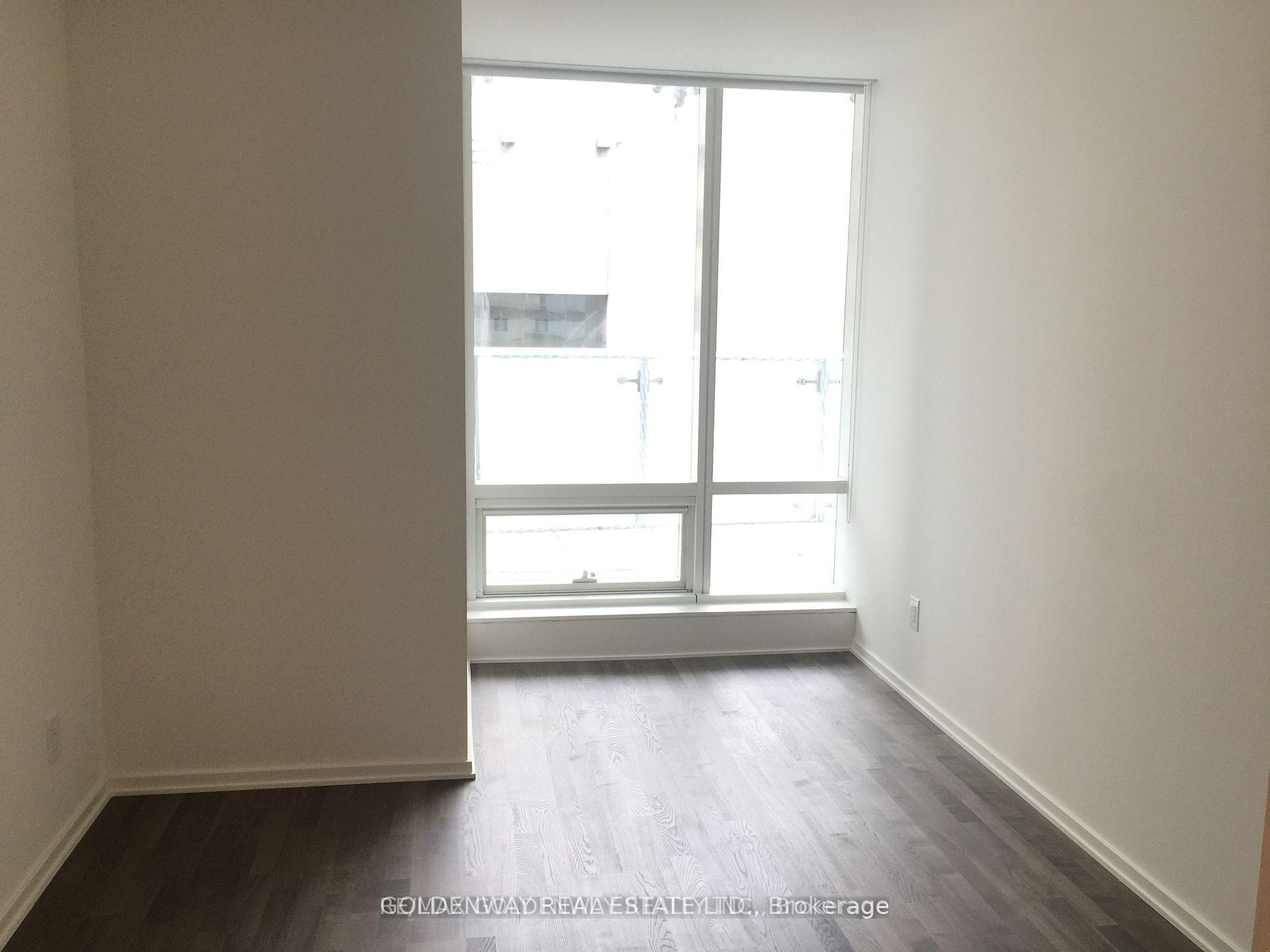 Photo 4 of Unit 424, 1 Bloor Street E, Toronto, Church-Yonge Corridor — HOMEH