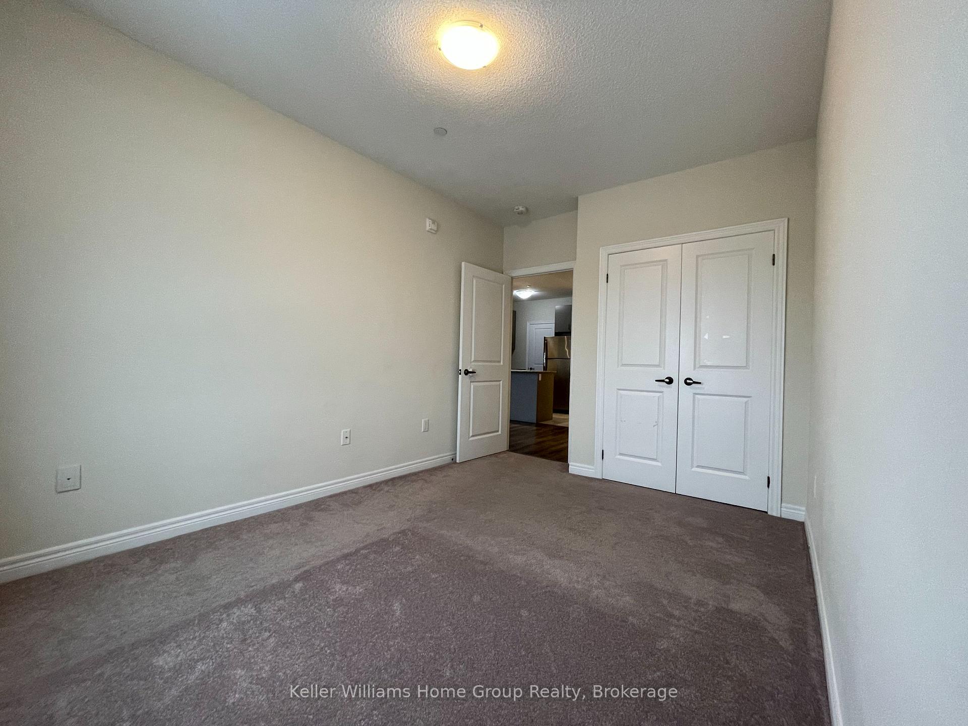 Photo 6 of Unit 723, 39 New Delhi Drive, Markham, Cedarwood — HOMEH