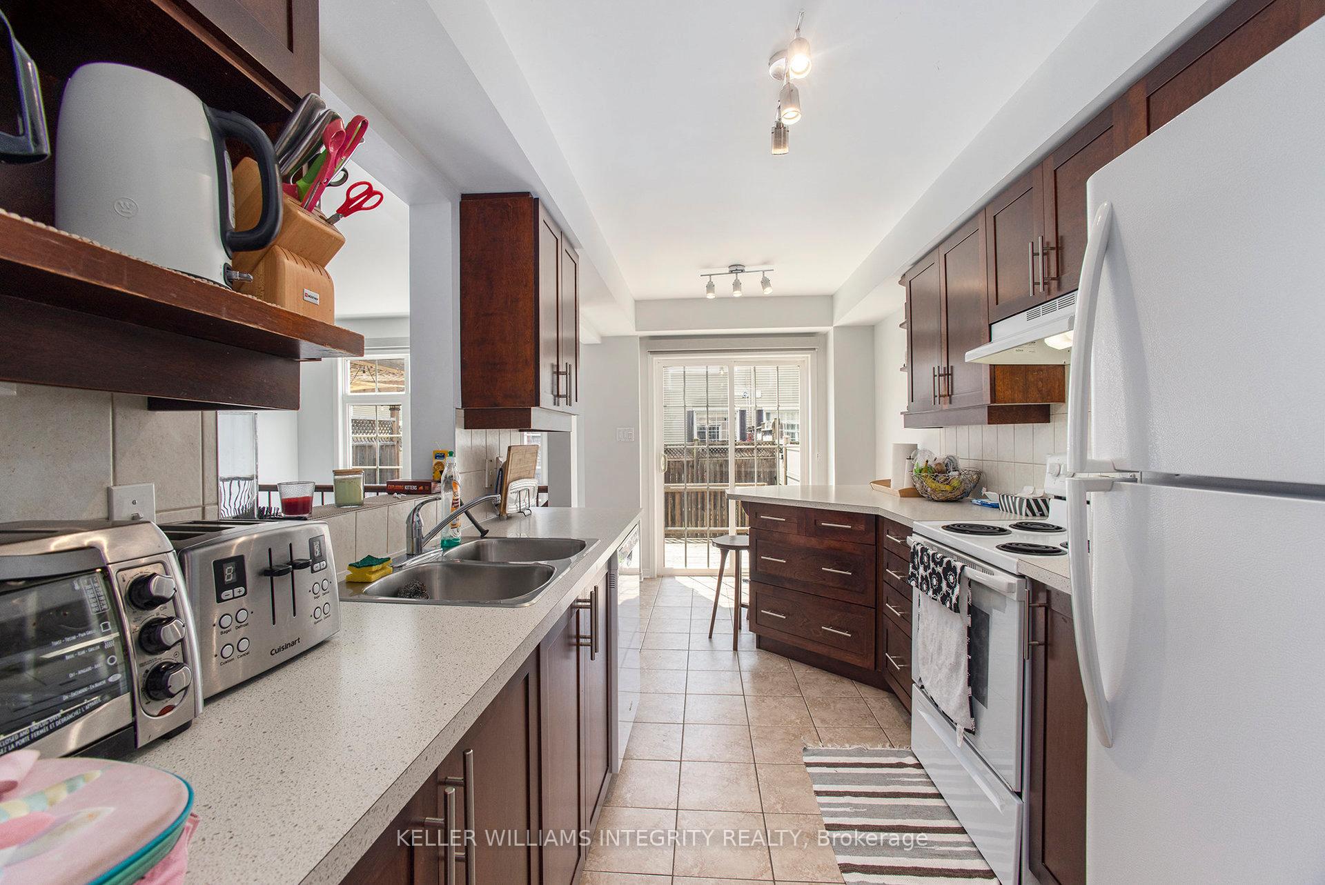 Photo 6 of 148 Goldwood Private, Ottawa, Barrhaven - Stonebridge — HOMEH