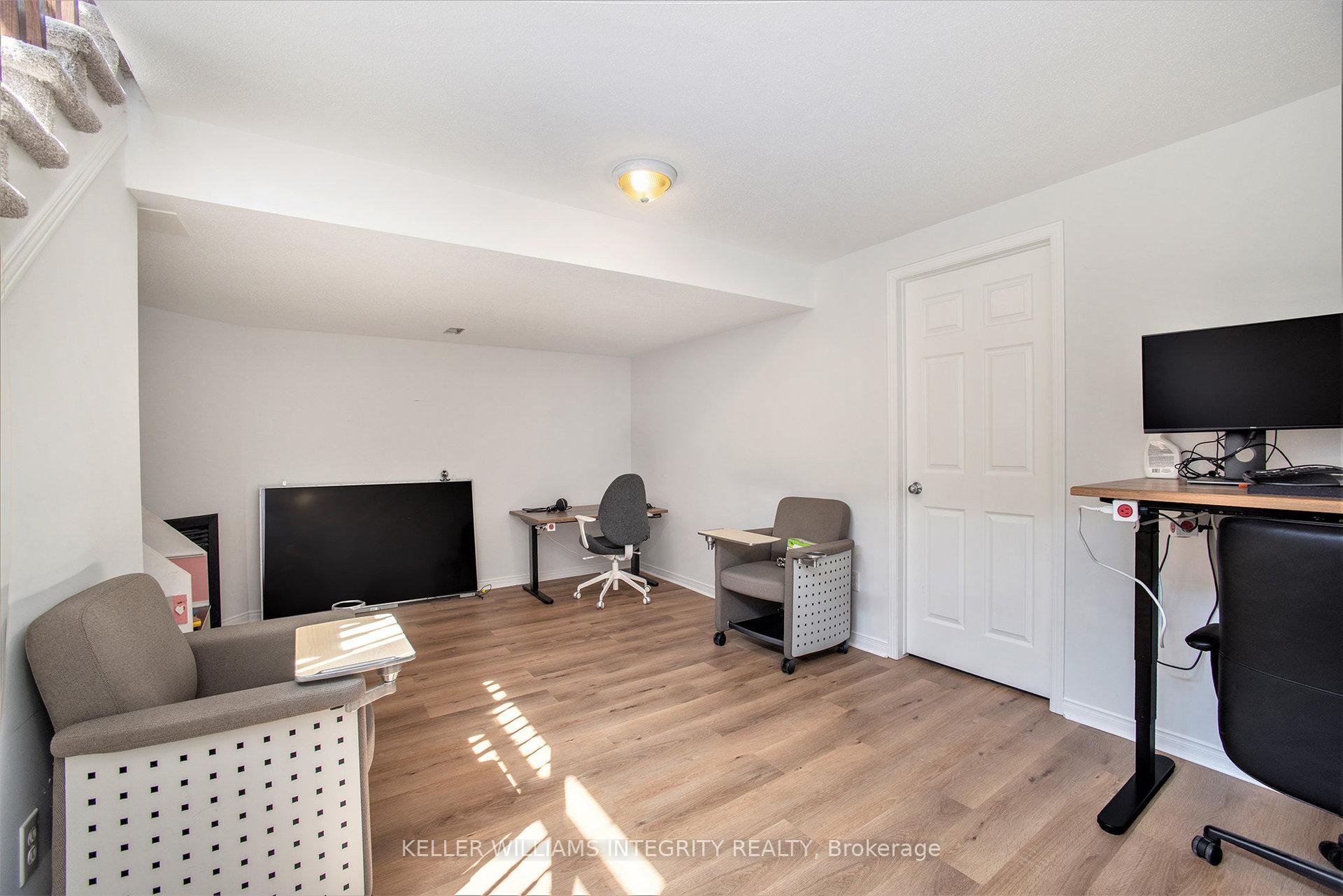 Photo 17 of 148 Goldwood Private, Ottawa, Barrhaven - Stonebridge — HOMEH