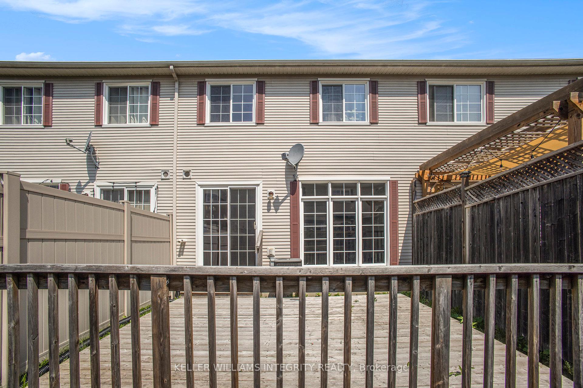 Photo 19 of 148 Goldwood Private, Ottawa, Barrhaven - Stonebridge — HOMEH