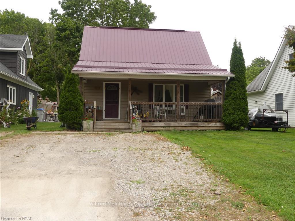 Photo 3 of 225 Mary Street, Central Huron, Clinton — HOMEH