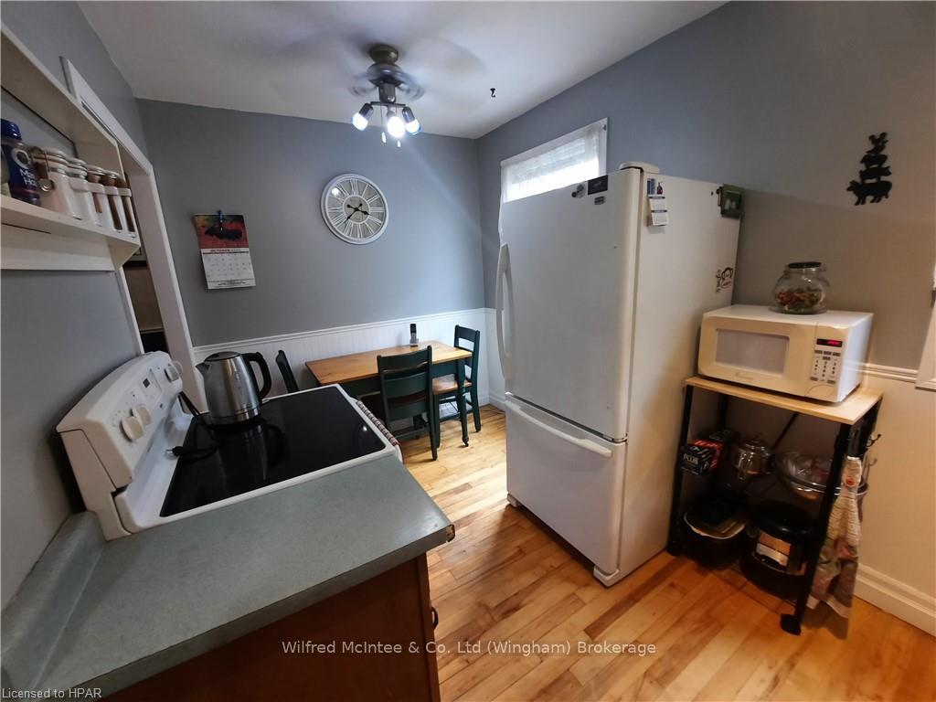 Photo 5 of 225 Mary Street, Central Huron, Clinton — HOMEH
