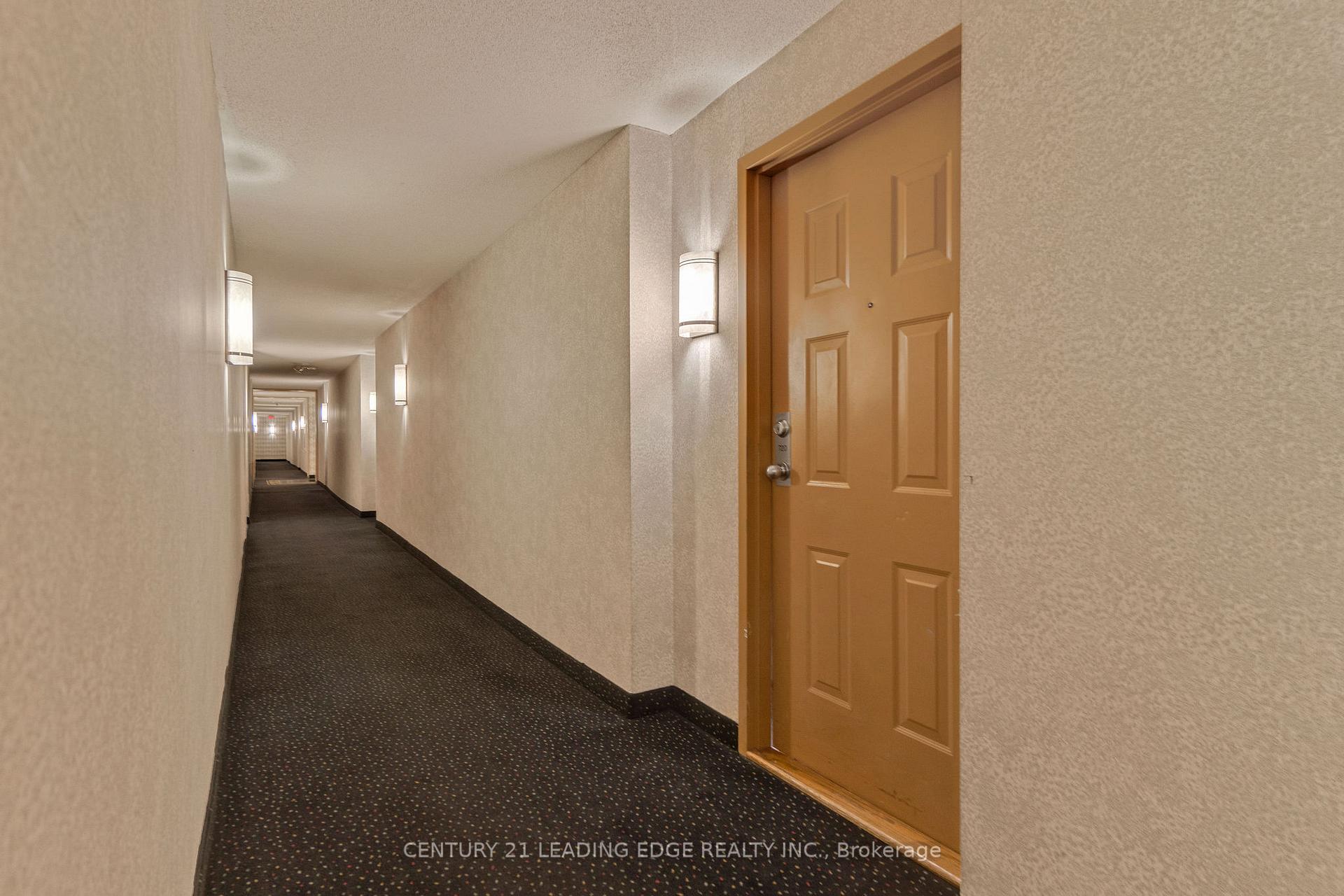 Photo 9 of Unit 720, 222 The Esplanade, Toronto, Waterfront Communities — HOMEH