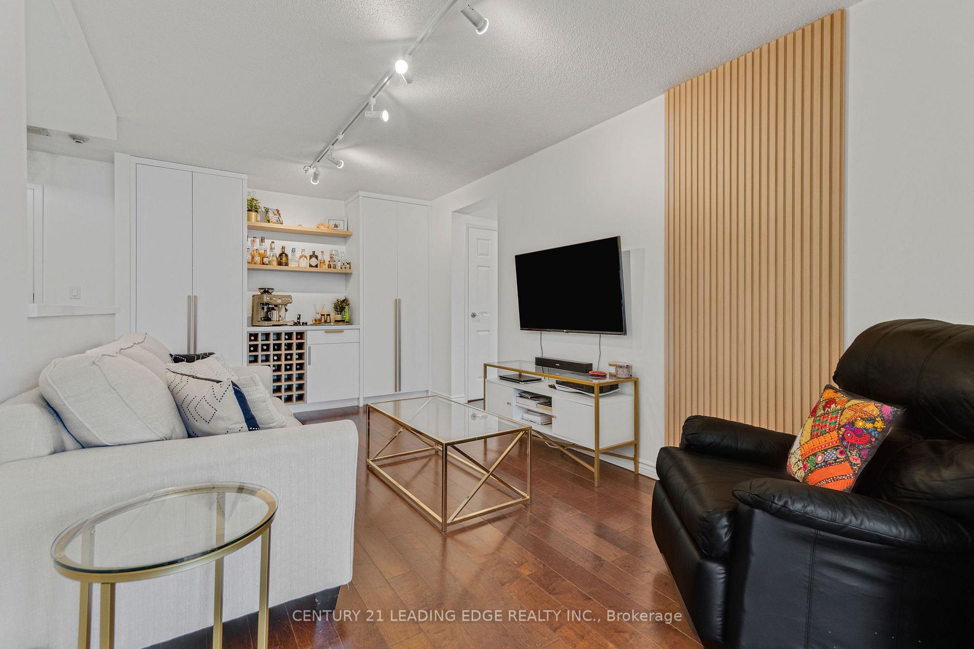 Photo 13 of Unit 720, 222 The Esplanade, Toronto, Waterfront Communities — HOMEH