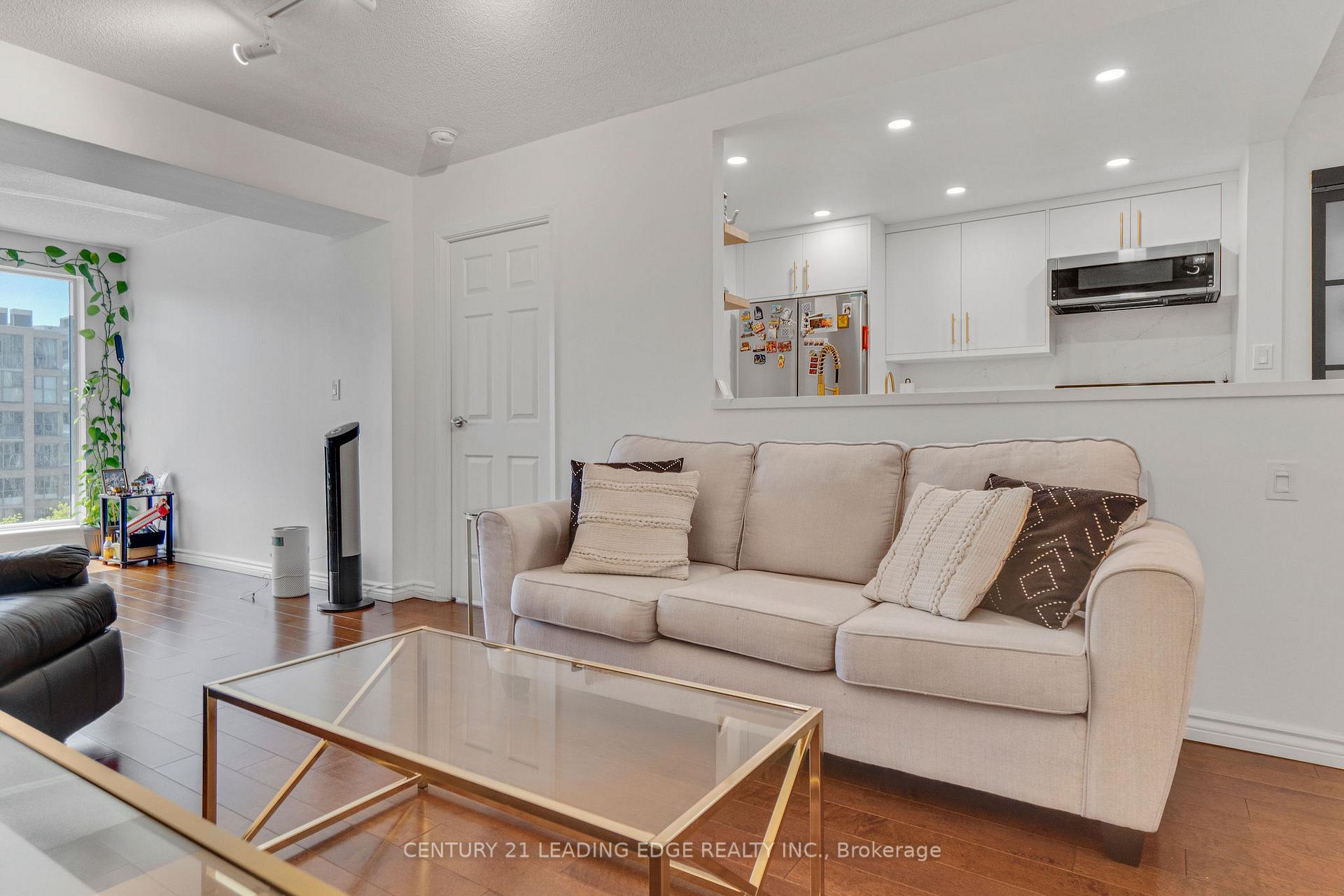 Photo 14 of Unit 720, 222 The Esplanade, Toronto, Waterfront Communities — HOMEH