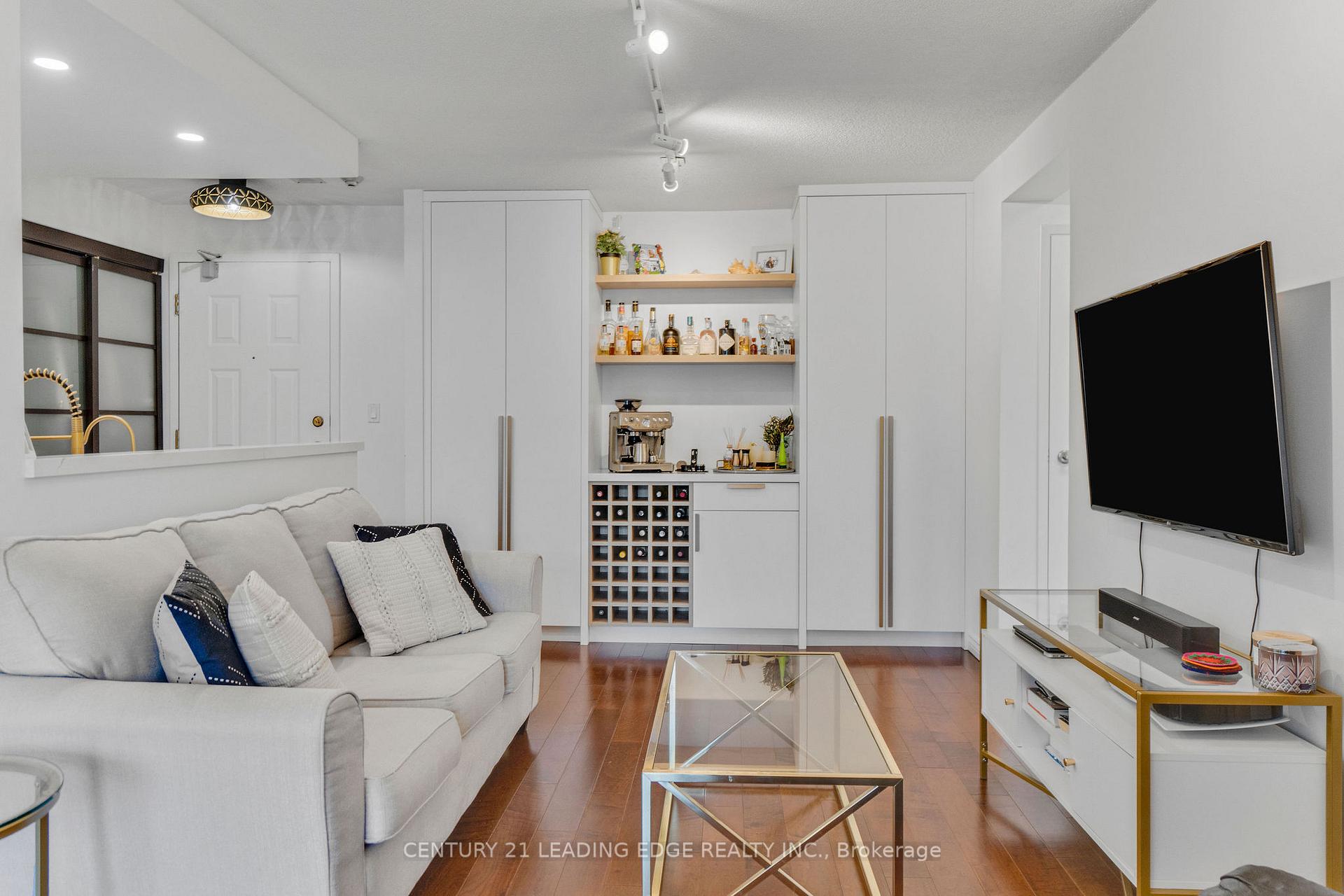 Photo 15 of Unit 720, 222 The Esplanade, Toronto, Waterfront Communities — HOMEH