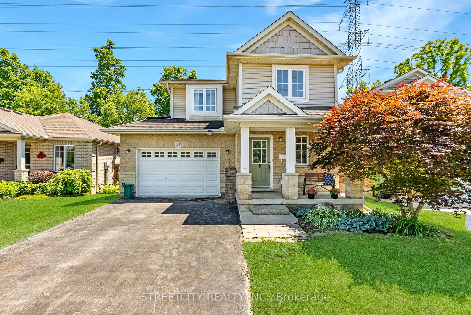 Photo 2 of 42 Greenway Boulevard, St. Thomas — HOMEH