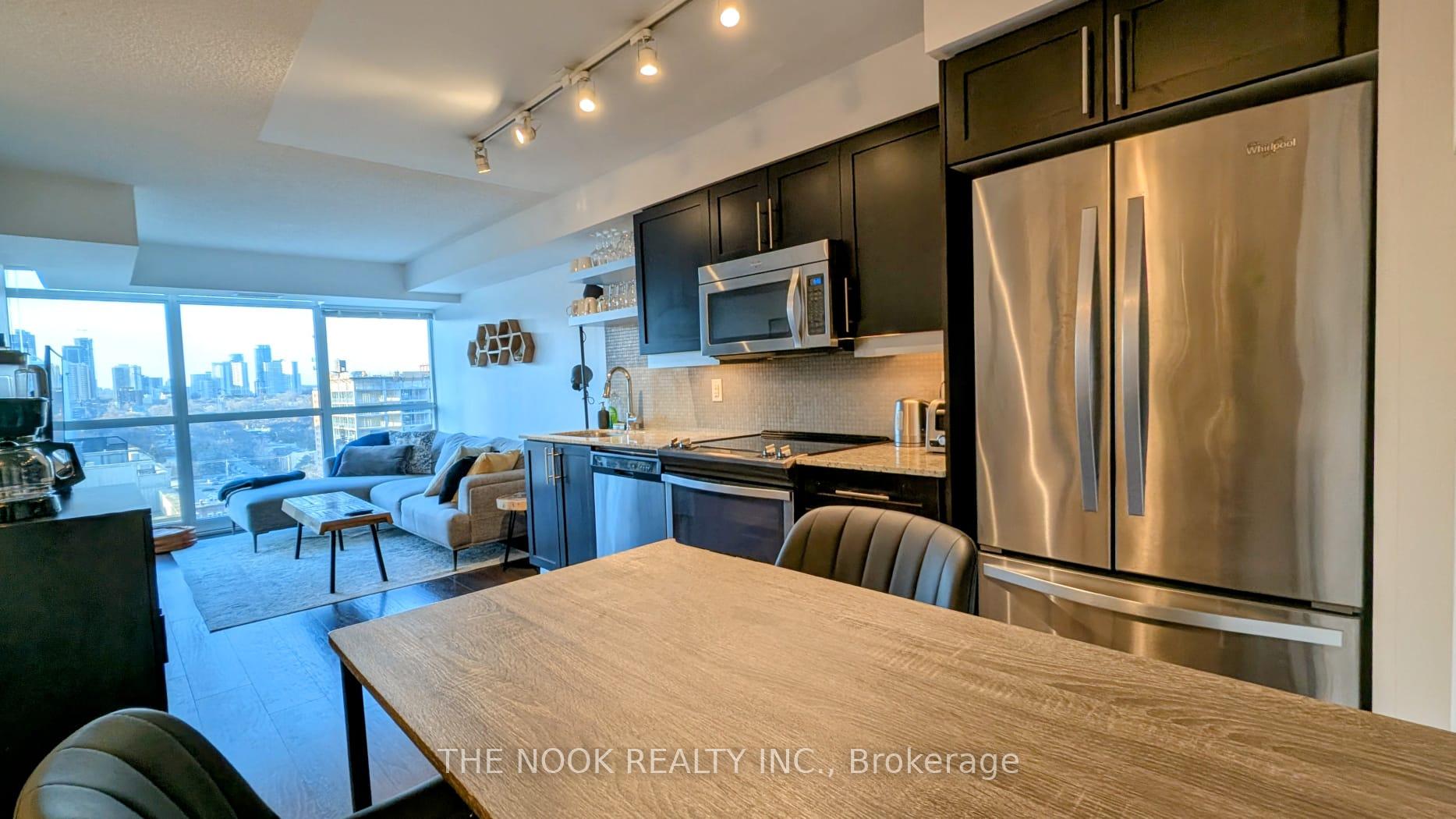 Photo 6 of Unit 2013, 400 Adelaide Street E, Toronto, Moss Park — HOMEH