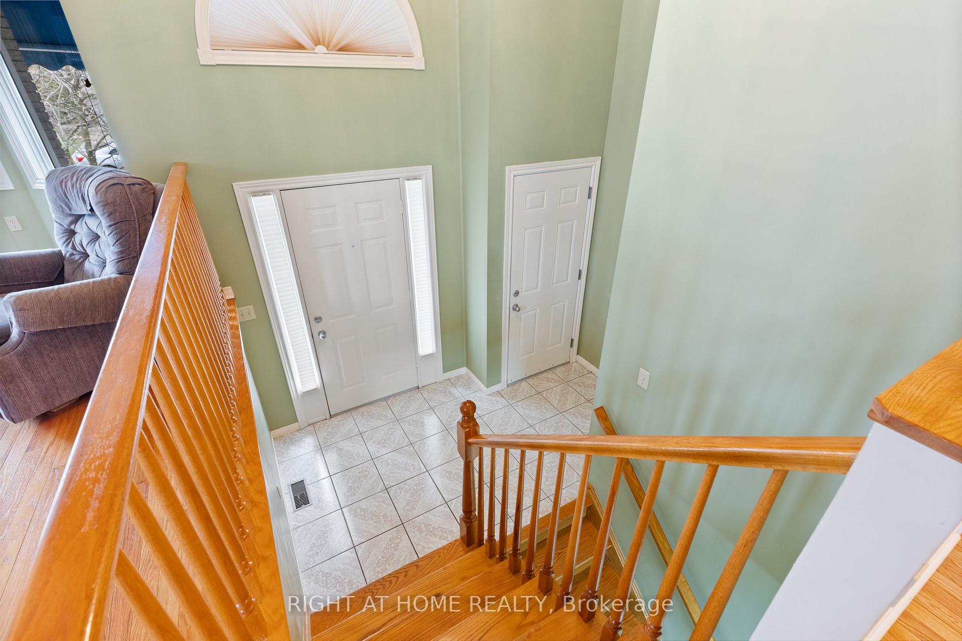 Photo 7 of 2520 Strawberry Drive, Tecumseh — HOMEH