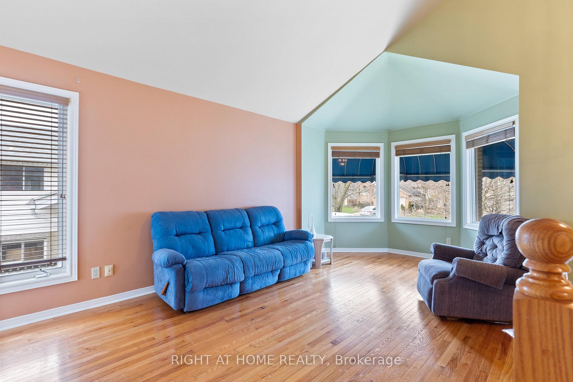 Photo 8 of 2520 Strawberry Drive, Tecumseh — HOMEH