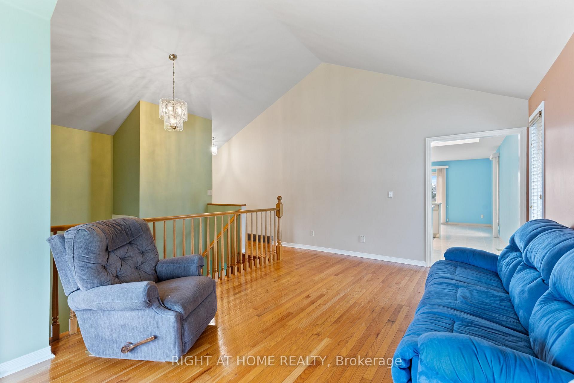 Photo 9 of 2520 Strawberry Drive, Tecumseh — HOMEH
