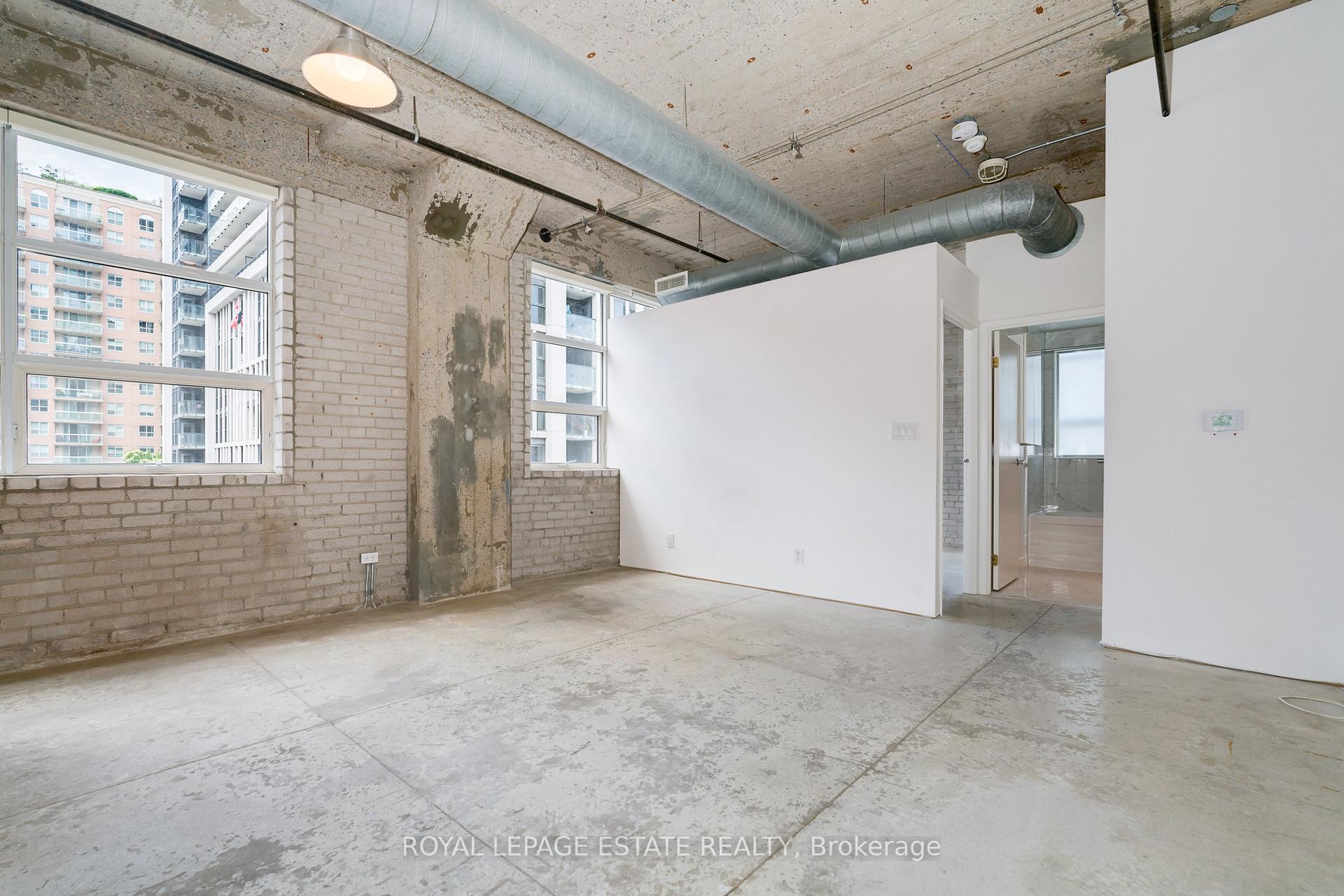 Photo 3 of Unit 309, 383 Adelaide Street E, Toronto, Moss Park — HOMEH