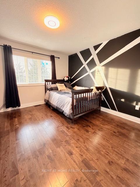 Photo 10 of 110 Dells Crescent, Brampton, Fletcher's Meadow — HOMEH
